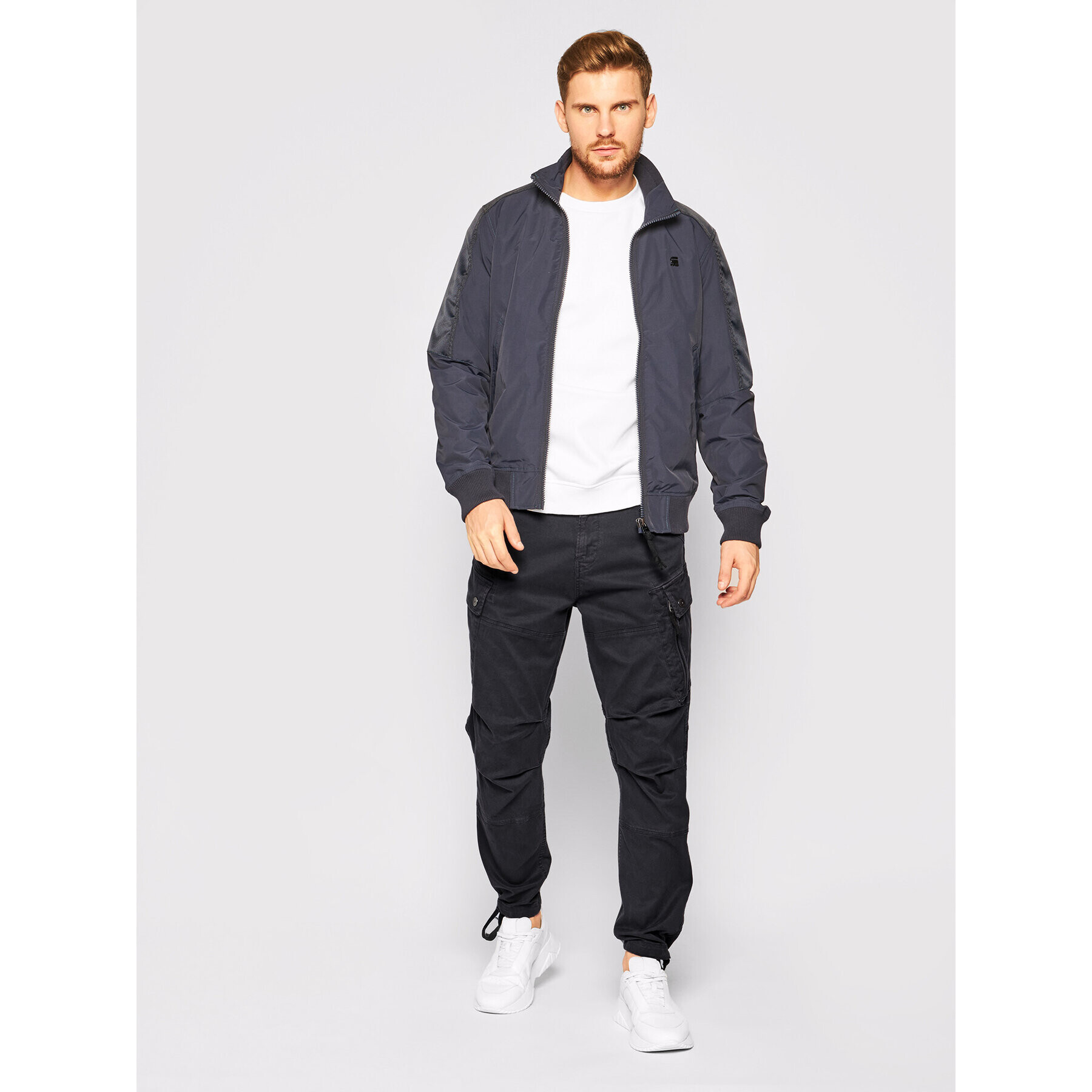 G-Star Raw Kalhoty z materiálu Roxic D14515-C096-B567 Tmavomodrá Regular Fit - Pepit.cz