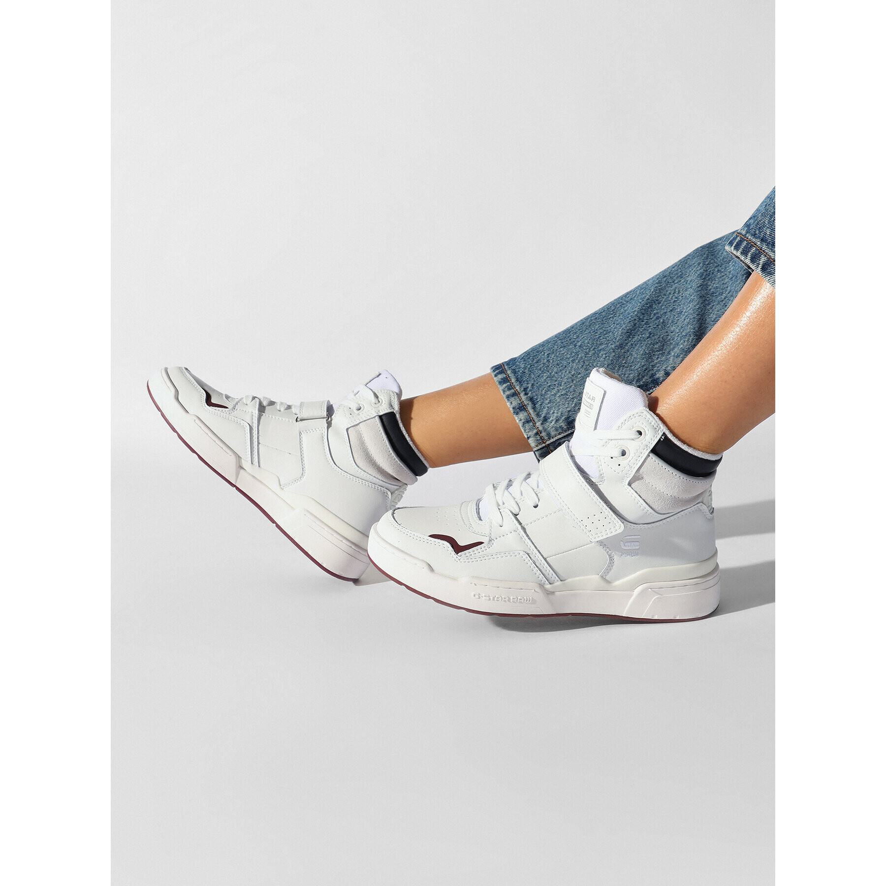 G-Star Raw Sneakersy Attacc Mid Lea W 2211 40708 Bílá - Pepit.cz