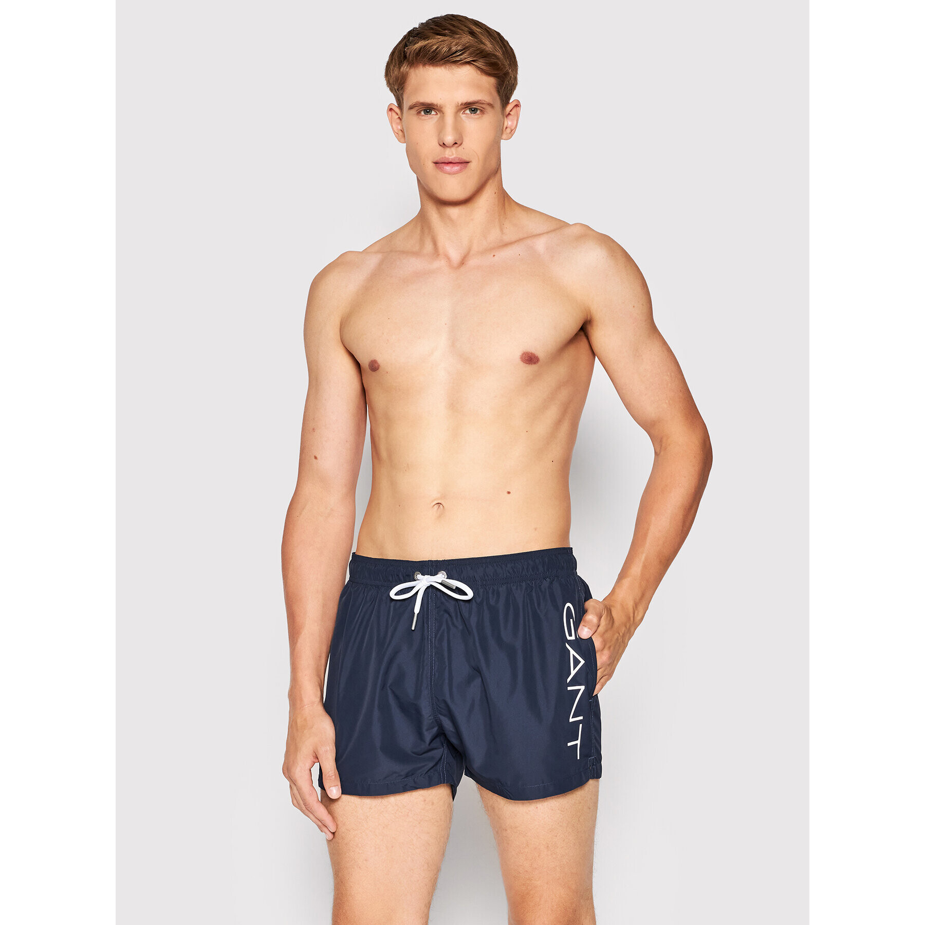 Gant Plavecké šortky Lightweight Logo 922116017 Tmavomodrá Regular Fit - Pepit.cz