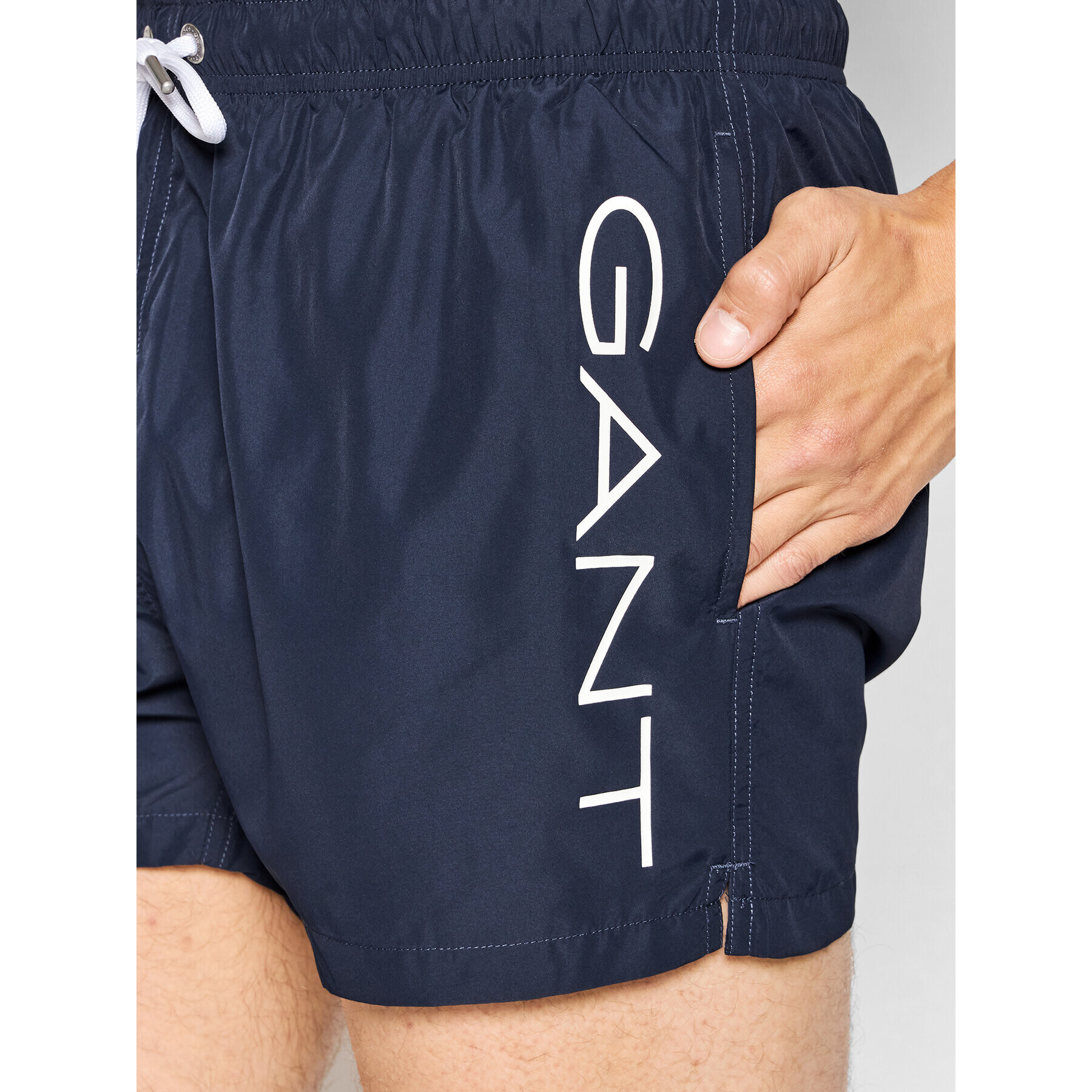 Gant Plavecké šortky Lightweight Logo 922116017 Tmavomodrá Regular Fit - Pepit.cz