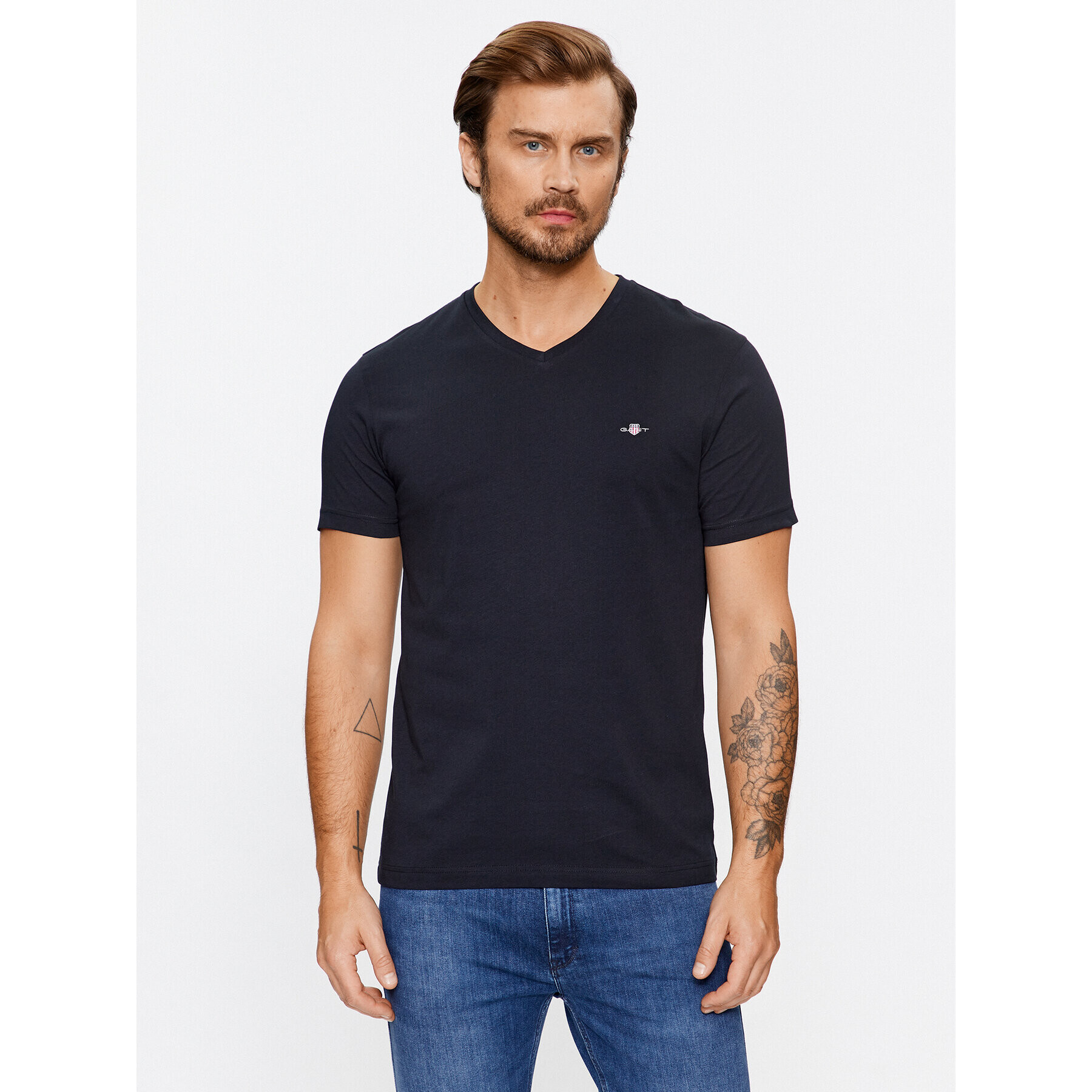 Gant T-Shirt Slim Shield V-Neck 2003186 Černá Slim Fit - Pepit.cz