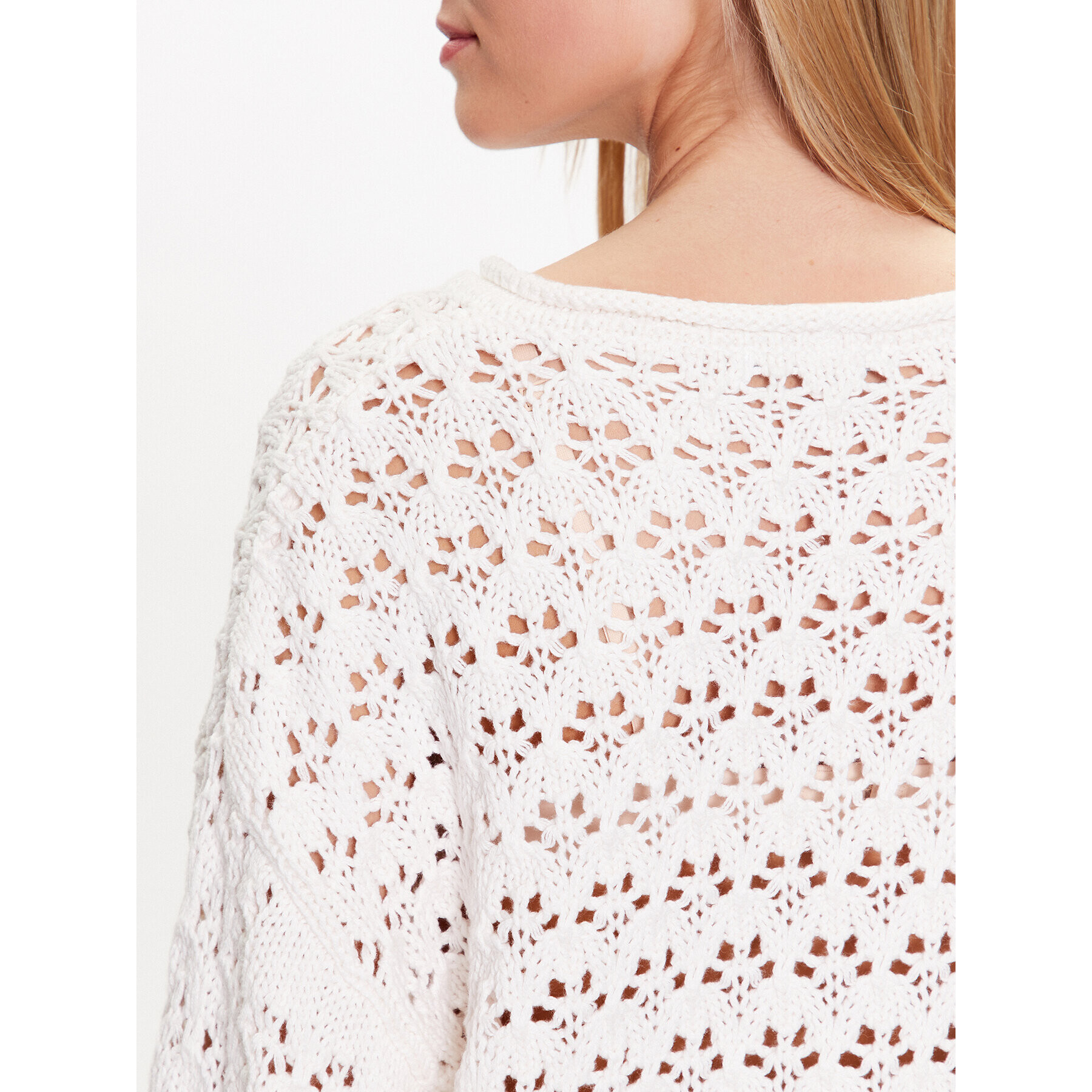 Gina Tricot Svetr Knitted openwork sweater 19466 Bílá Regular Fit - Pepit.cz