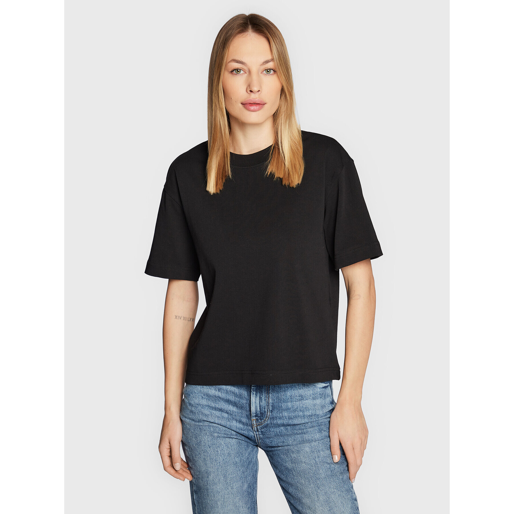 Gina Tricot T-Shirt Basic 10469 Černá Regular Fit - Pepit.cz