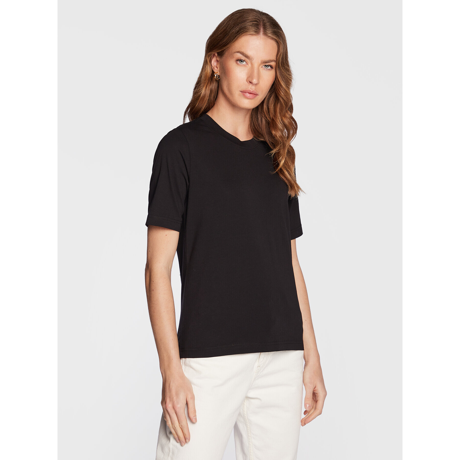 Gina Tricot T-Shirt Basic 17937 Černá Regular Fit - Pepit.cz