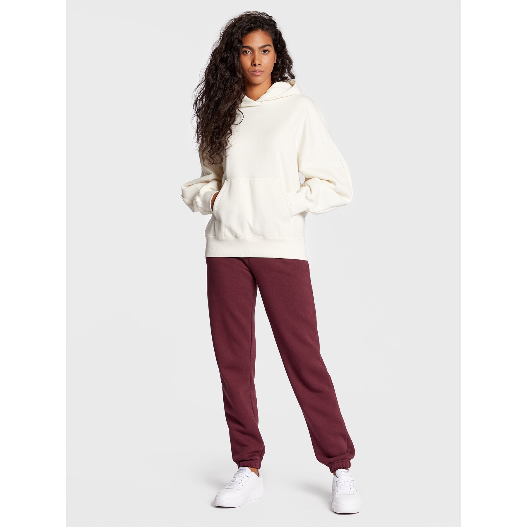 Gina Tricot Teplákové kalhoty Basic 87590 Bordó Regular Fit - Pepit.cz