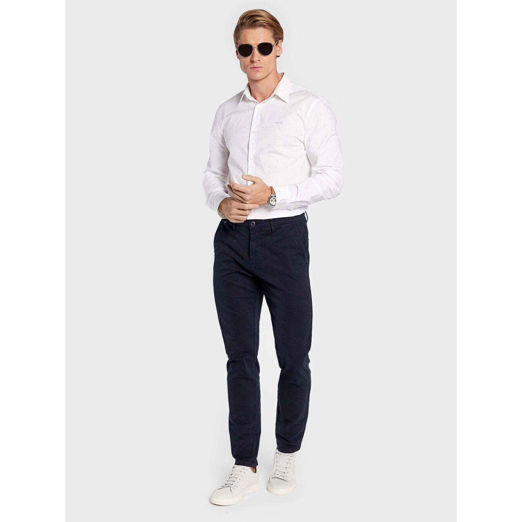 Guess Chino kalhoty Myron M2BB26 WEYB3 Tmavomodrá Slim Fit - Pepit.cz