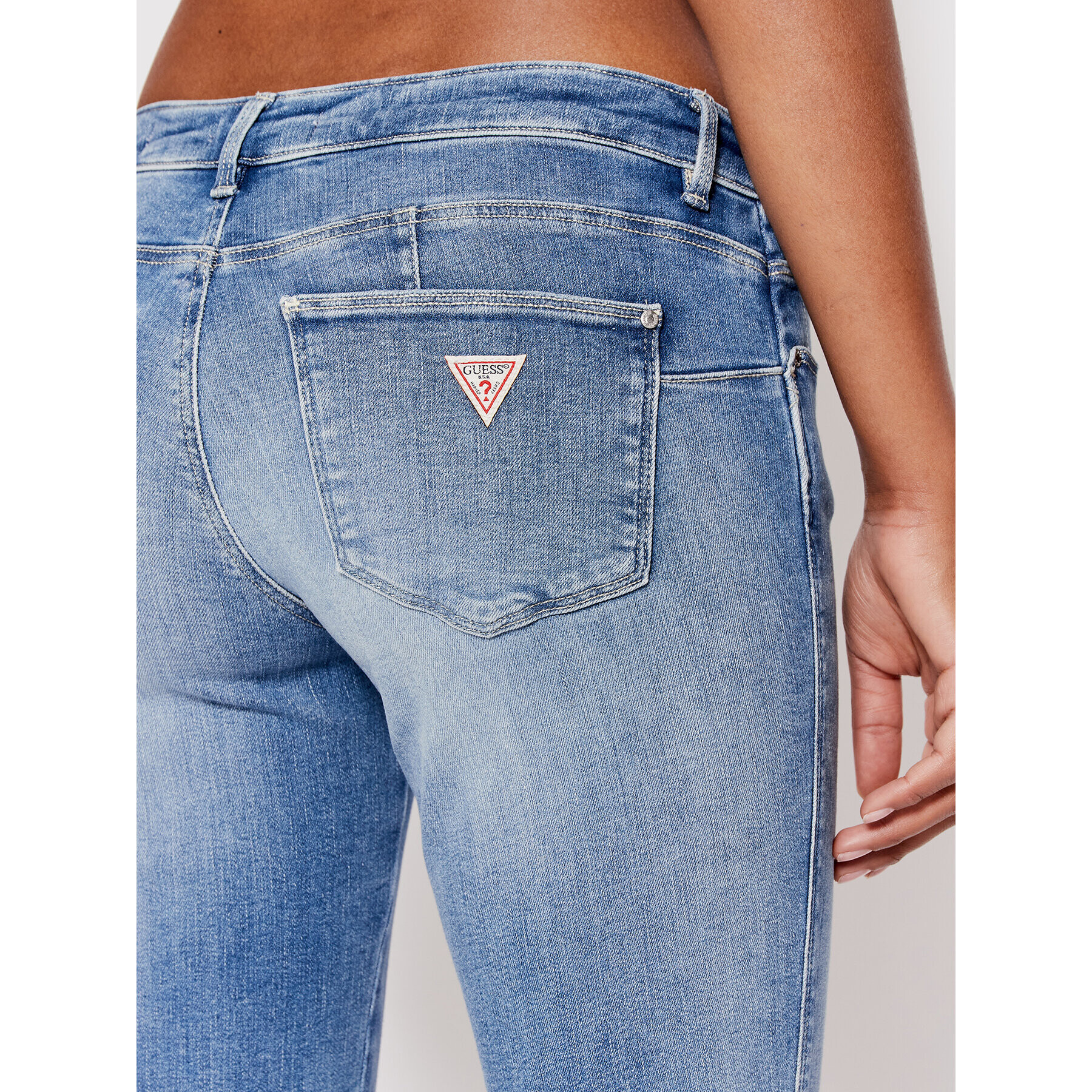 Guess Jeansy Curve X. W2YAJ2 D4Q01 Modrá Skinny Fit - Pepit.cz