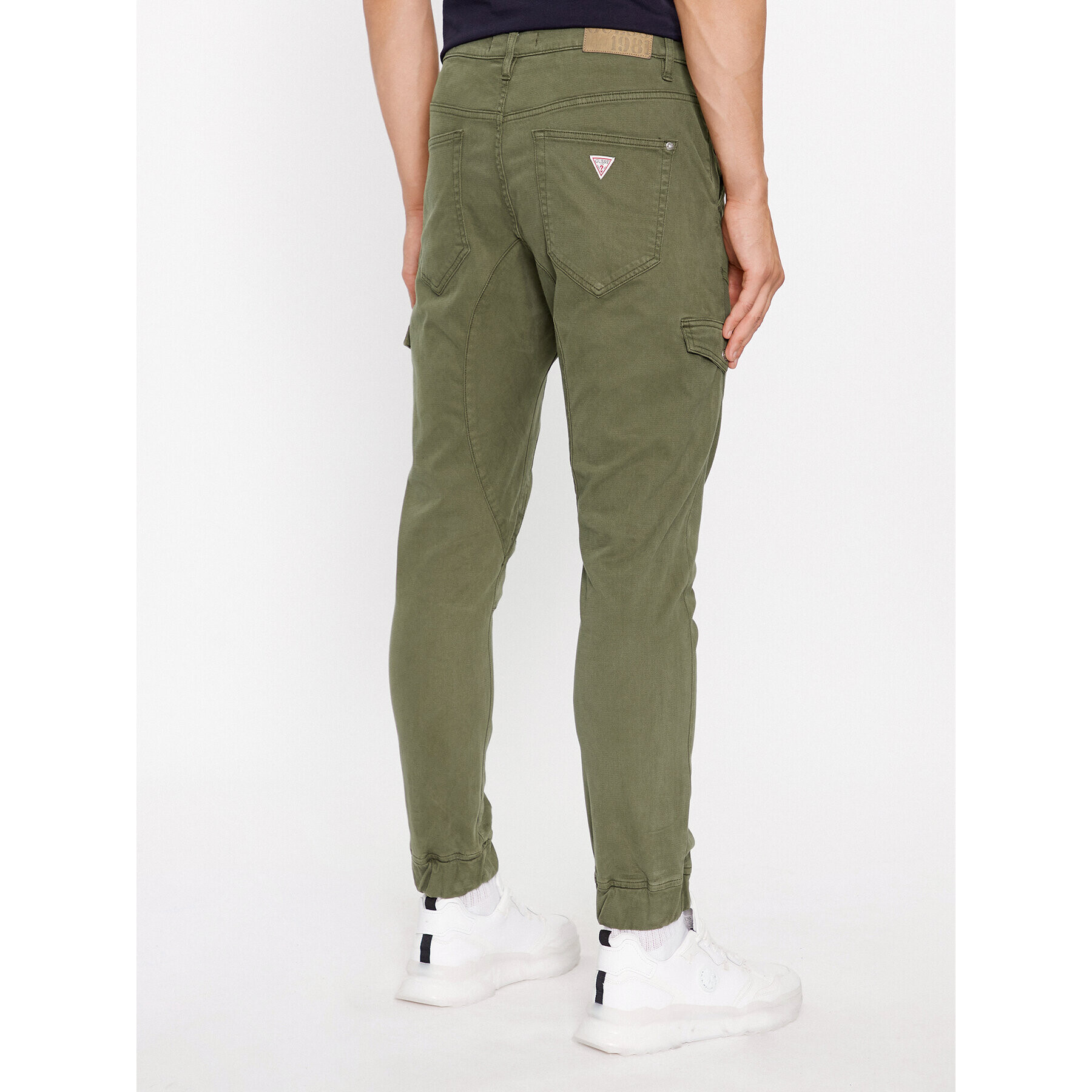 Guess Kalhoty z materiálu M3BB17 WFPQA Zelená Slim Fit - Pepit.cz