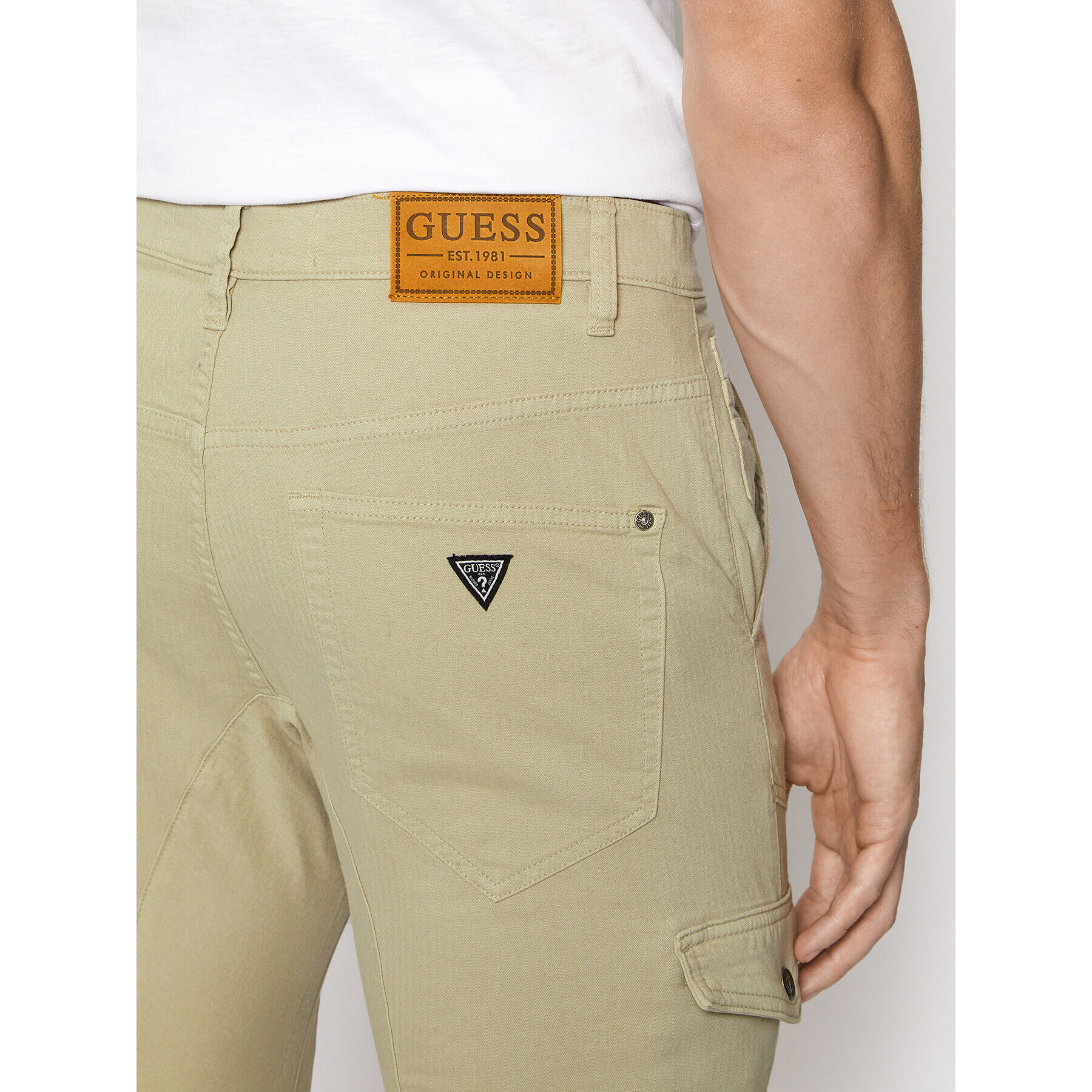 Guess Kalhoty z materiálu New Combat M2RB17 WEDW1 Béžová Slim Fit - Pepit.cz