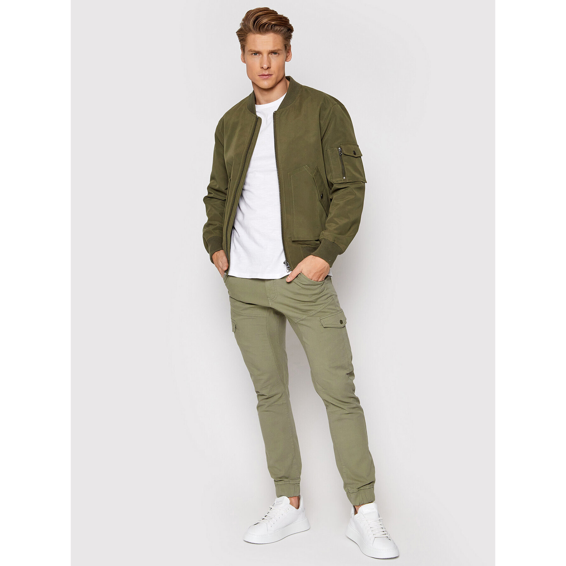 Guess Kalhoty z materiálu New Combat M2RB17 WEDW1 Zelená Slim Fit - Pepit.cz