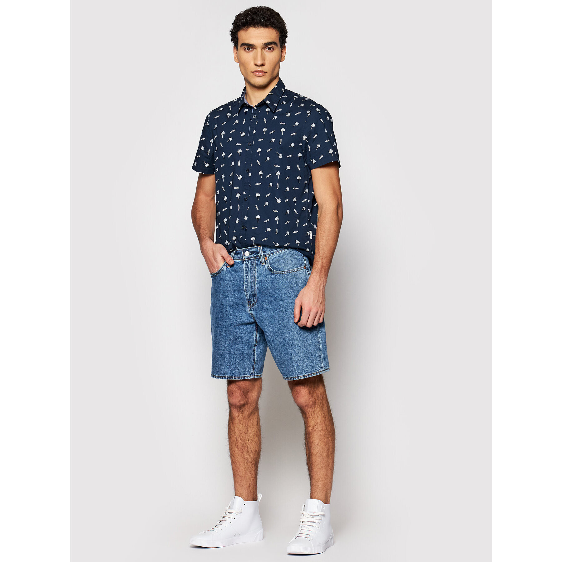 Guess Košile M1GH21 W8BX1 Tmavomodrá Slim Fit - Pepit.cz