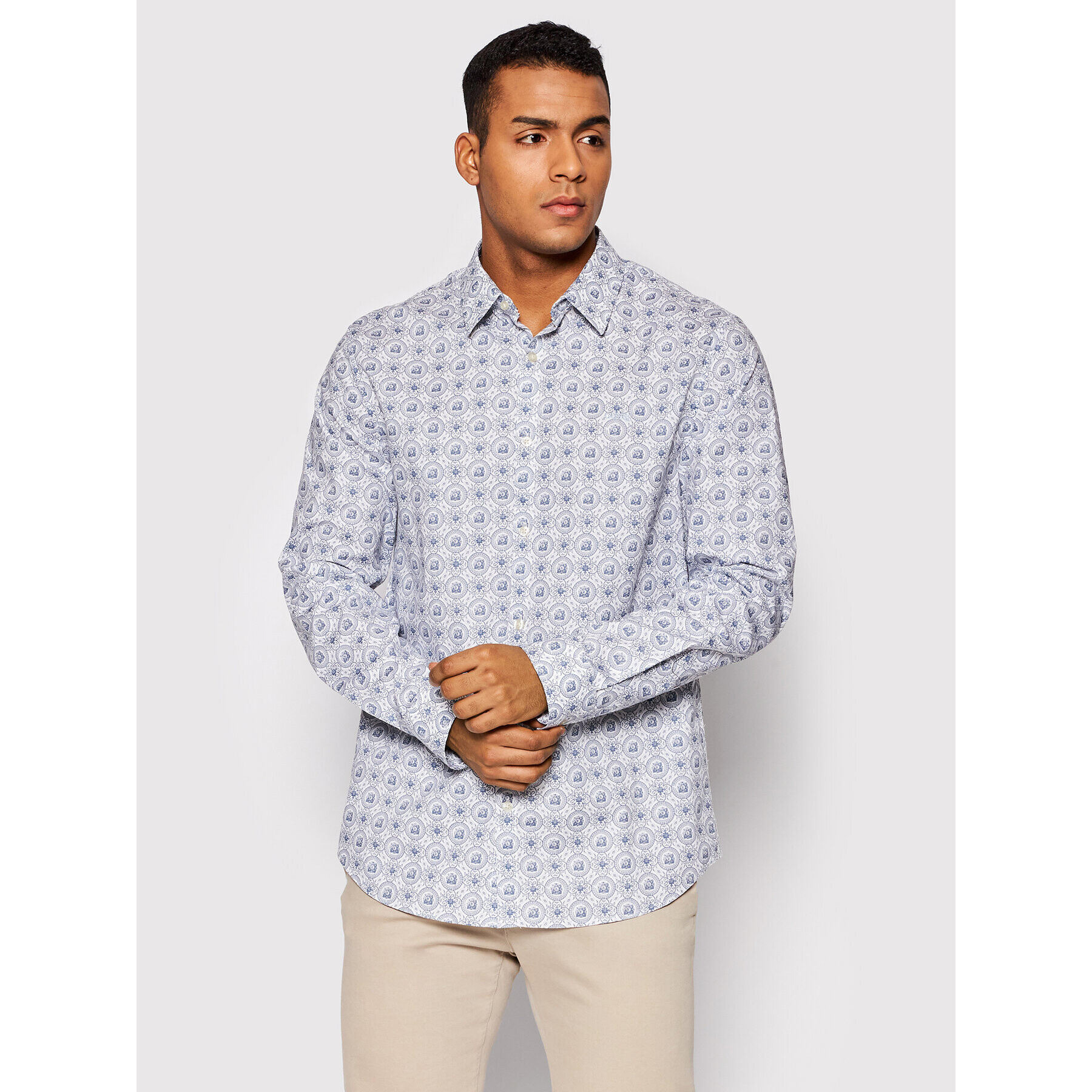 Guess Košile M2GH20 W8BX1 Bílá Slim Fit - Pepit.cz