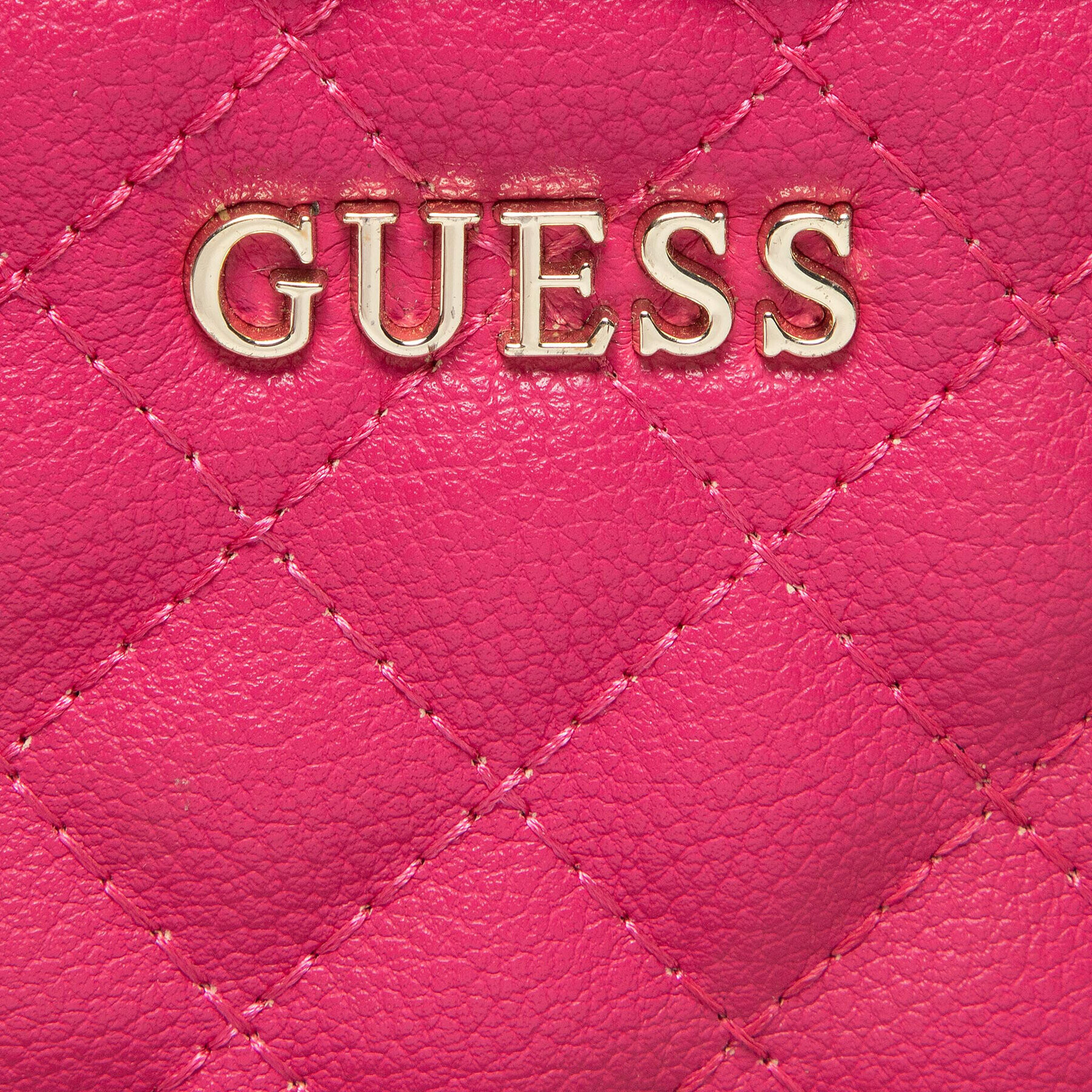 Guess Kosmetický kufřík Earlene Beauty PWEARL P2261 Růžová - Pepit.cz