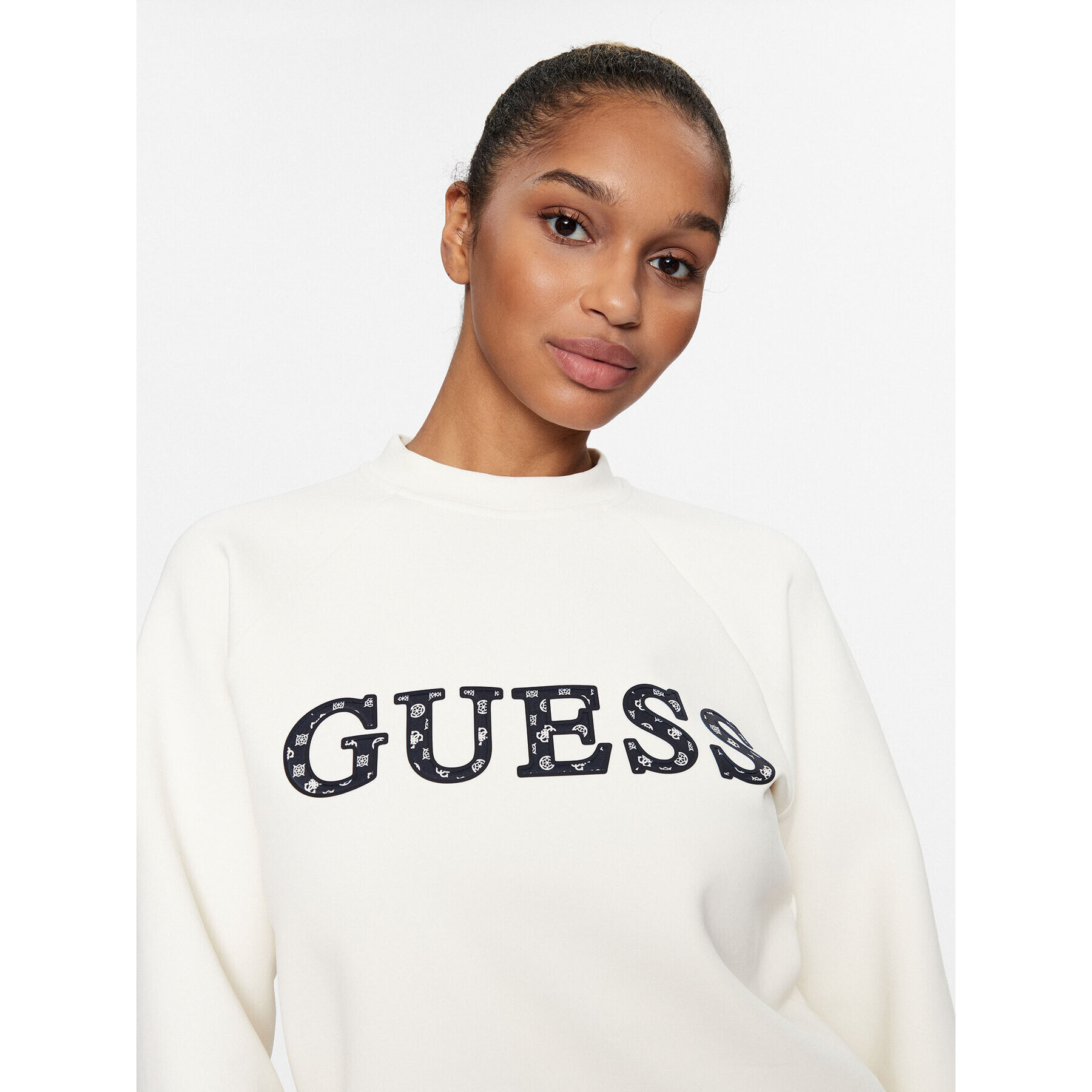 Guess Mikina Ann V3BQ07 KBCK2 Bílá Regular Fit - Pepit.cz