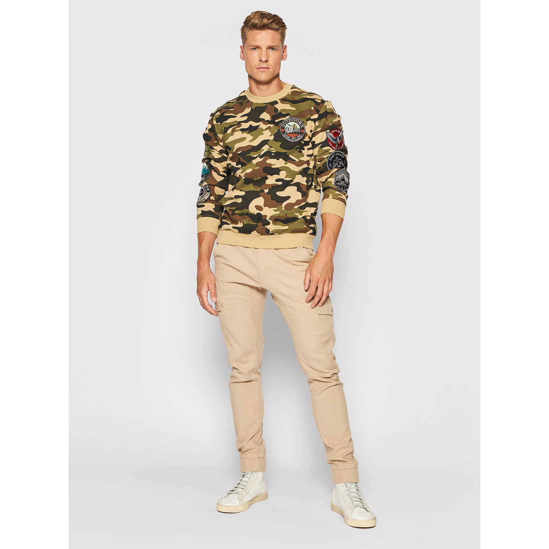 Guess Mikina Camouflage M1YQ57 K9V31 Barevná Regular Fit - Pepit.cz