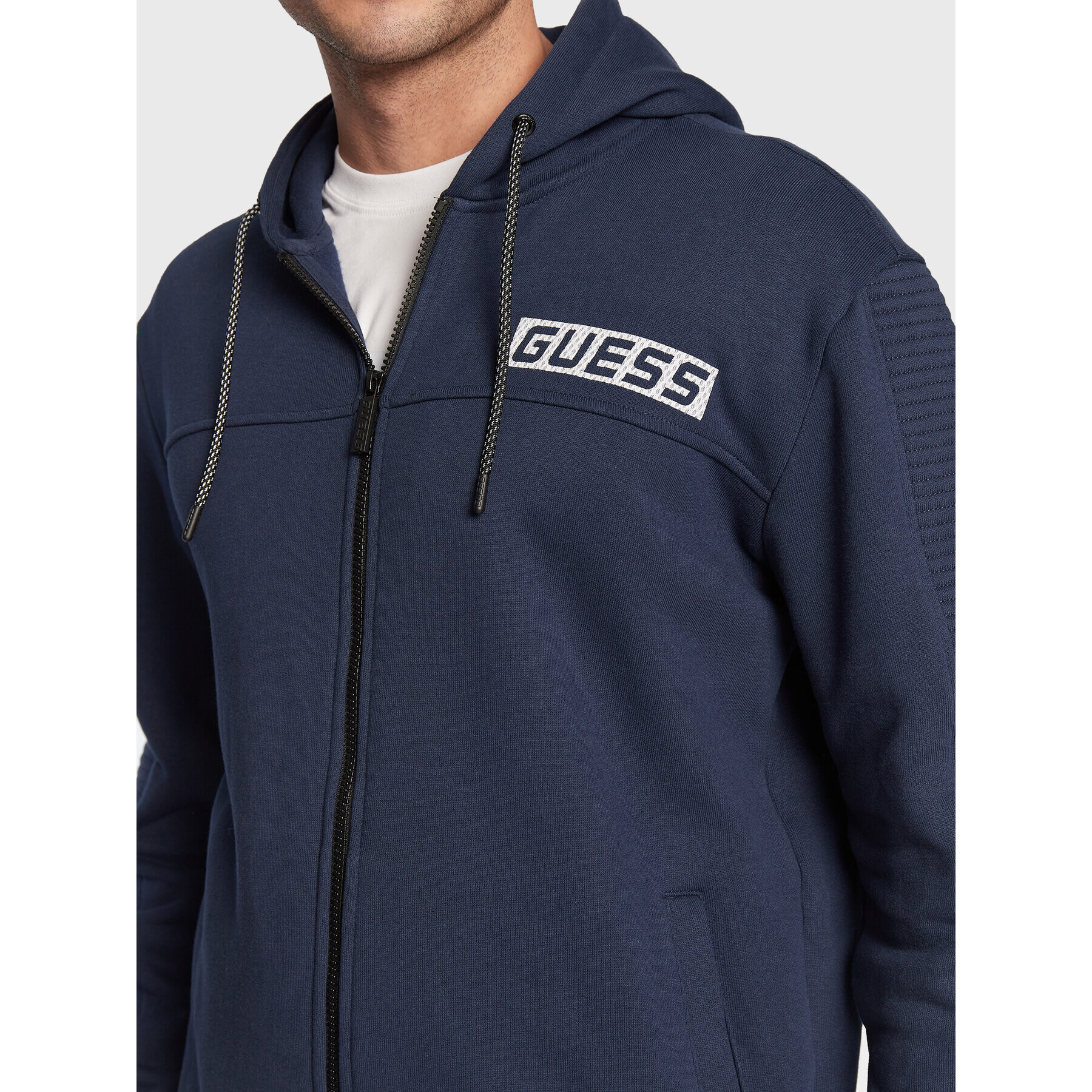 Guess Mikina Darius Z2BQ02 K9V34 Tmavomodrá Regular Fit - Pepit.cz