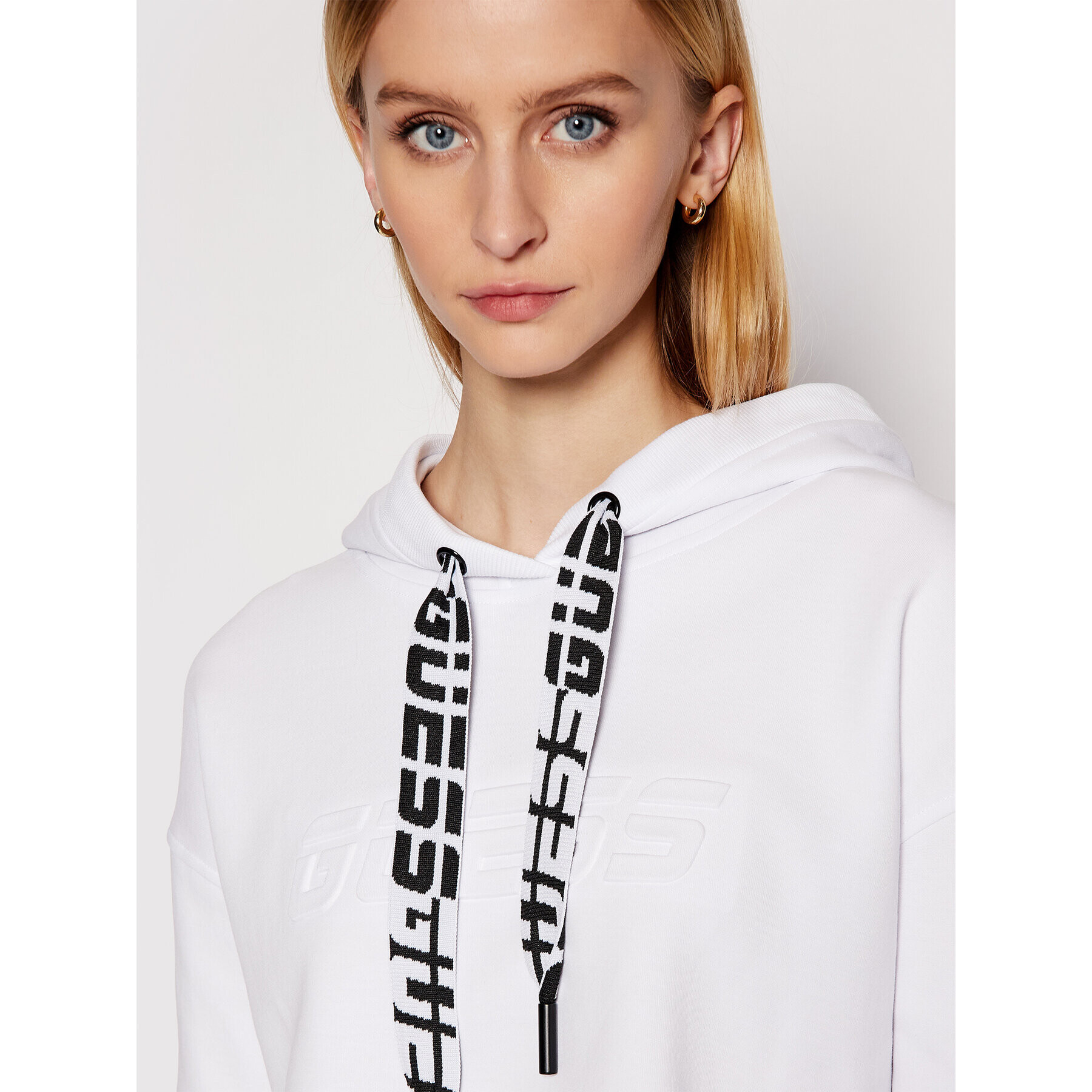 Guess Mikina Hooded O1GA61 KA3P1 Bílá Regular Fit - Pepit.cz