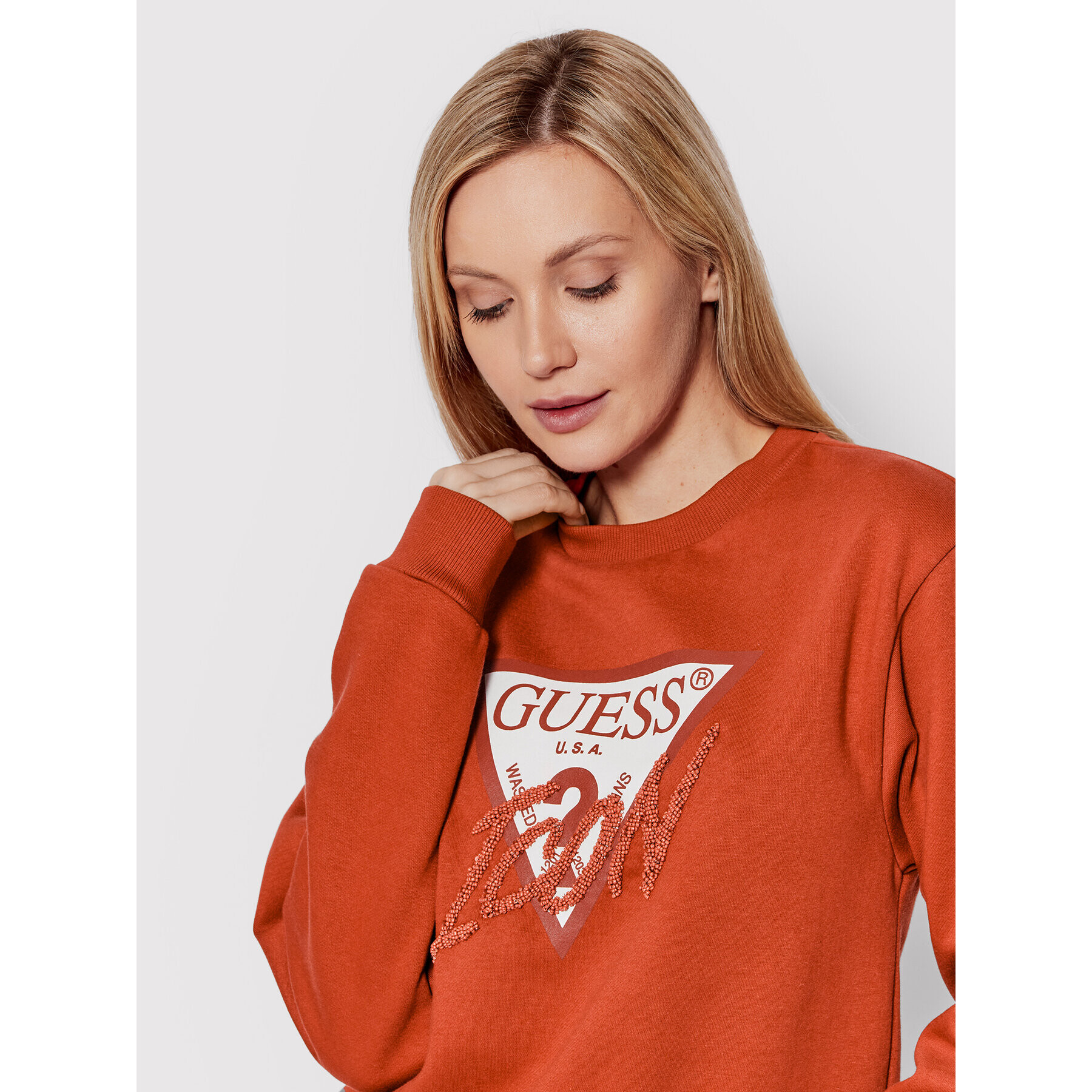 Guess Mikina Icon W2YQ01 KB681 Hnědá Regular Fit - Pepit.cz