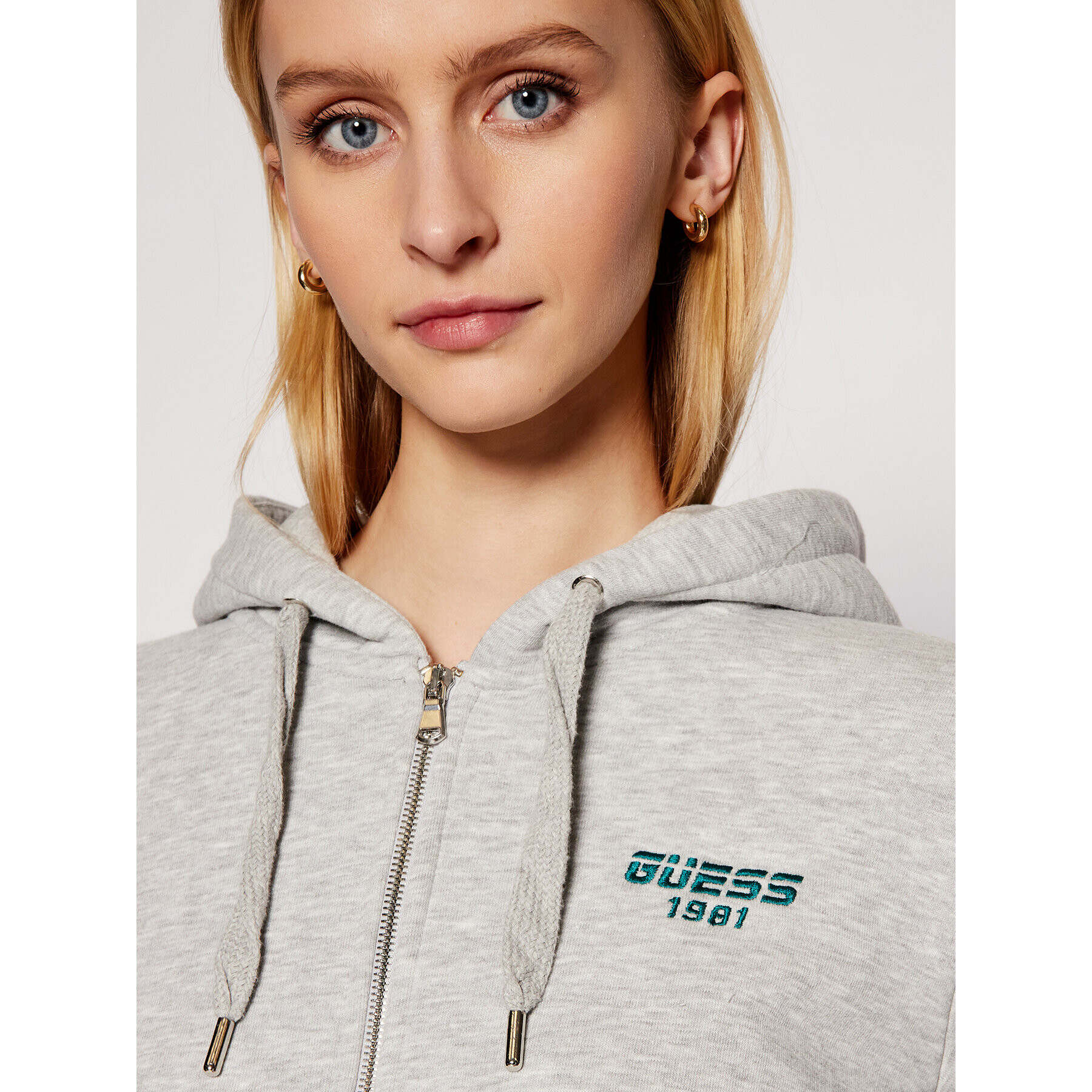 Guess Mikina O1RA30 FL03Y Šedá Regular Fit - Pepit.cz