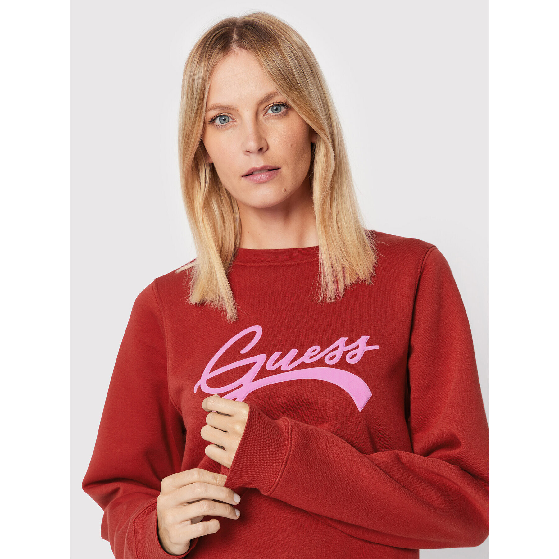 Guess Mikina W2BQ09 K9Z21 Bordó Regular Fit - Pepit.cz