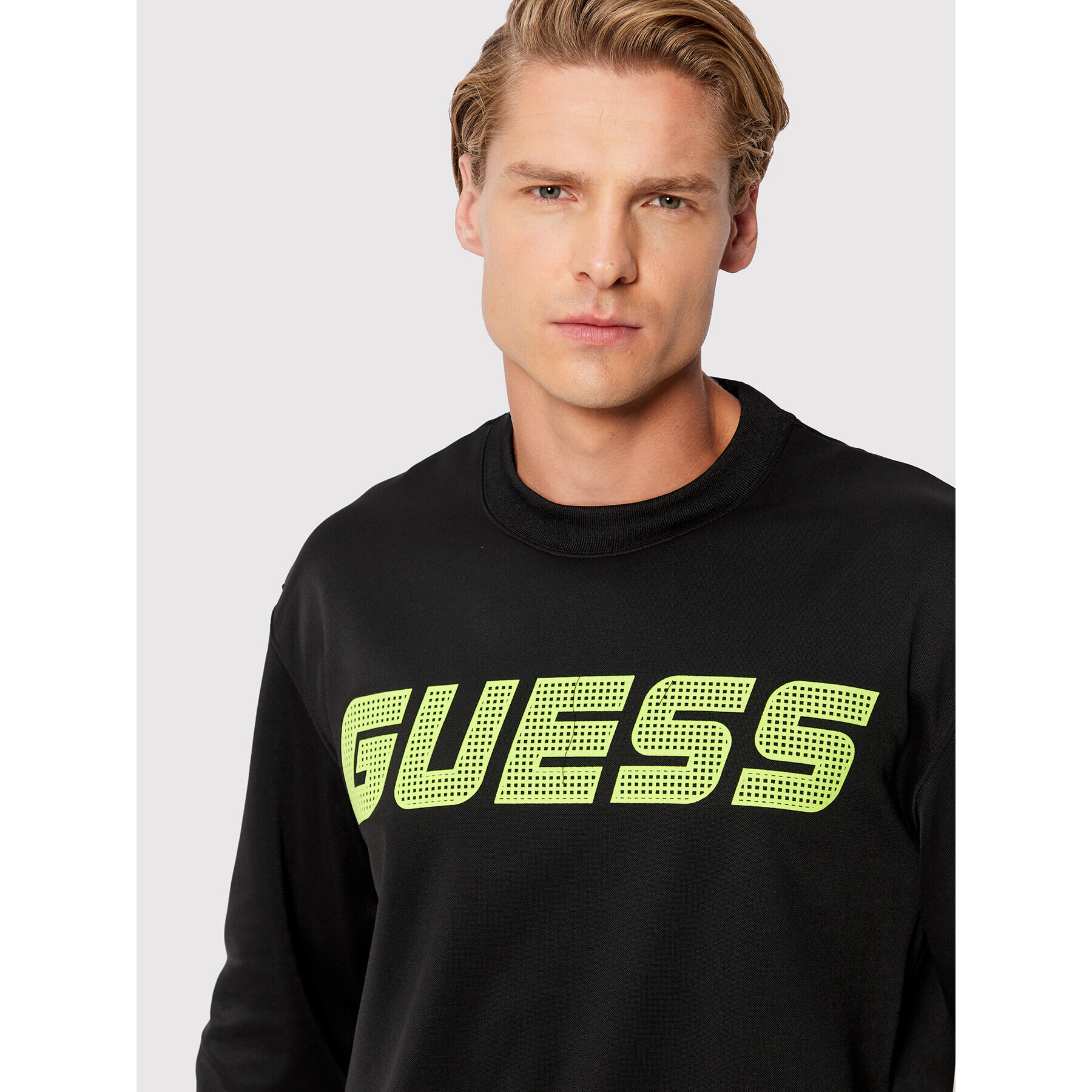 Guess Mikina Z2YQ17 FL04W Černá Regular Fit - Pepit.cz