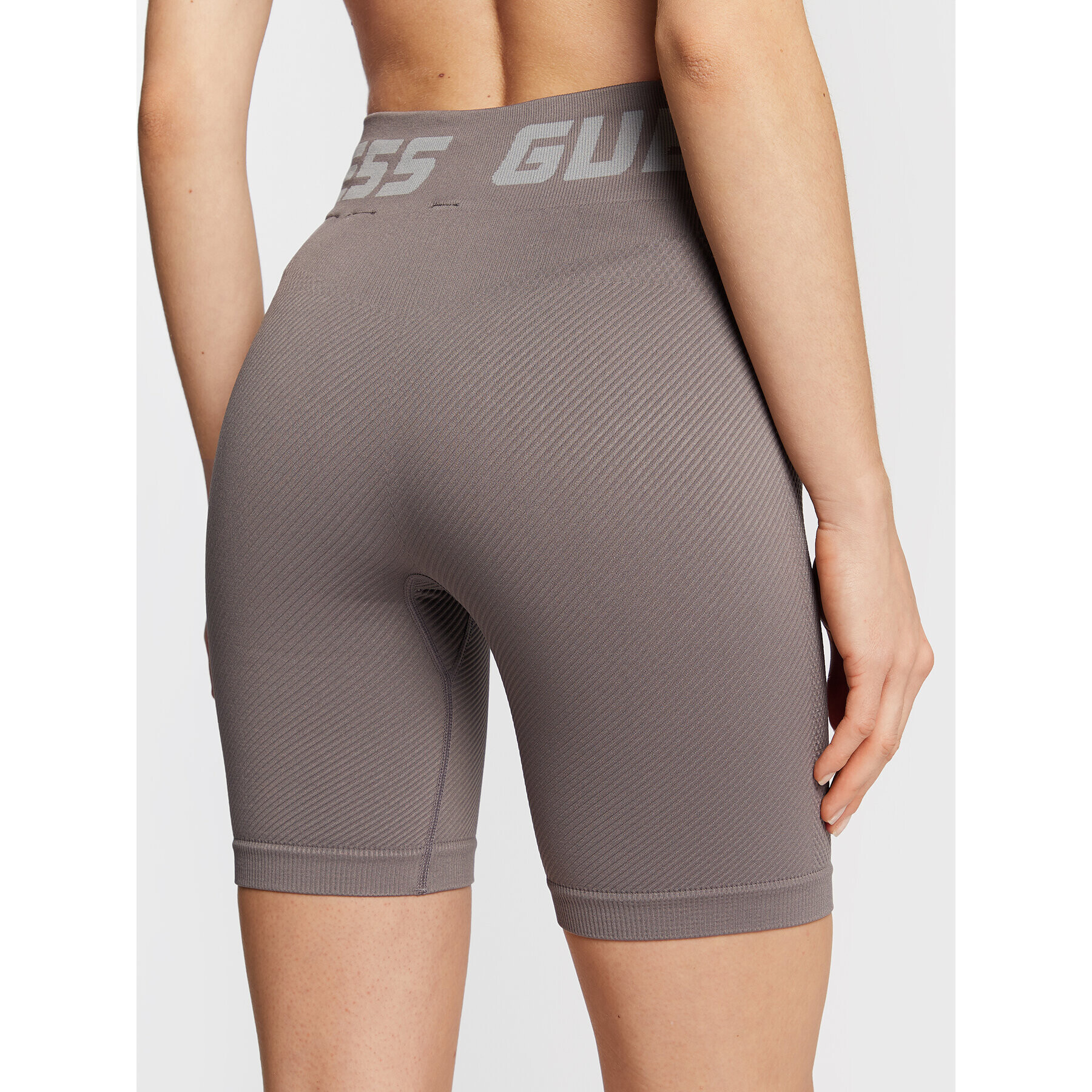 Guess Sportovní kraťasy V2BD04 Z3290 Šedá Slim Fit - Pepit.cz