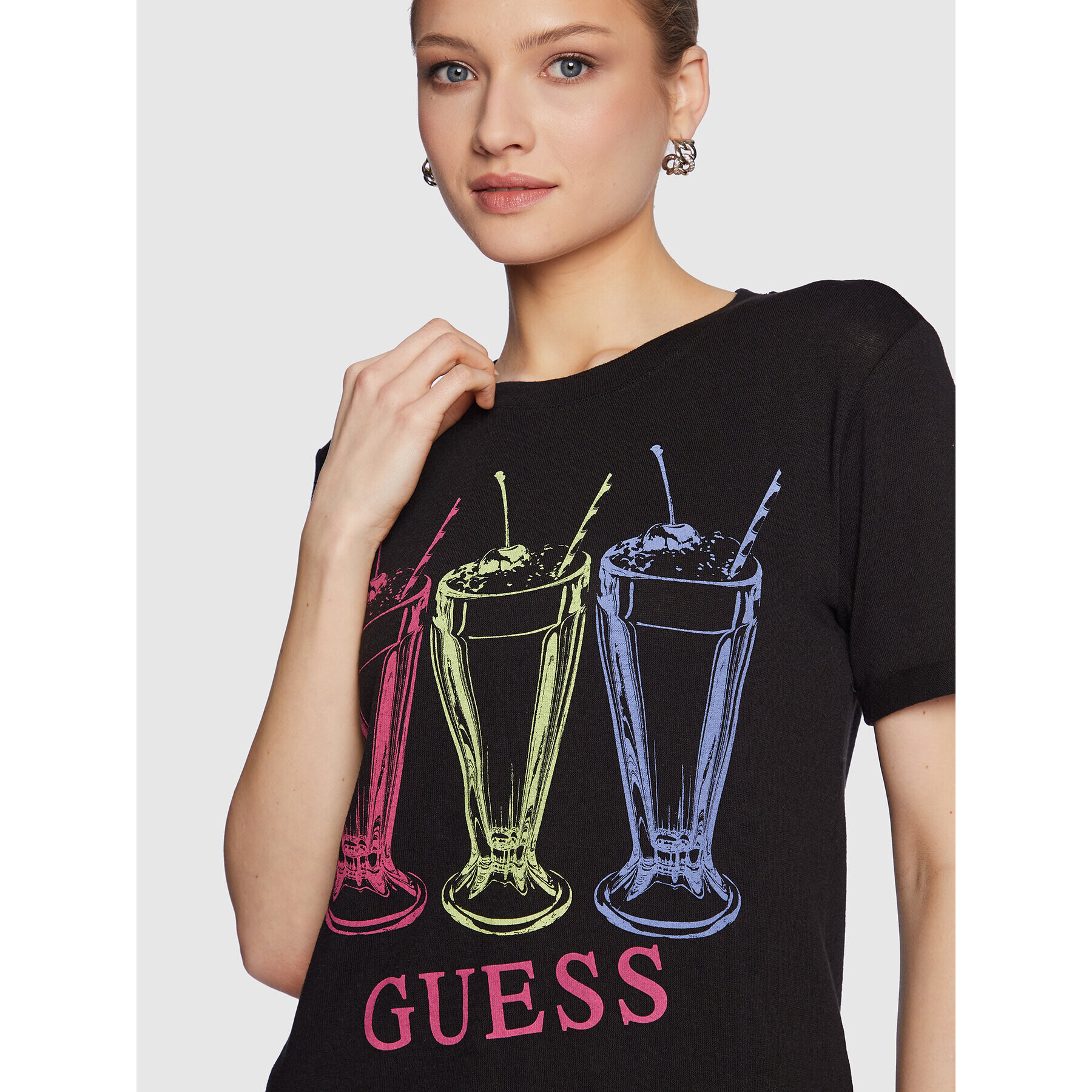 Guess T-Shirt Adelita W3RI24 KBK72 Černá Regular Fit - Pepit.cz