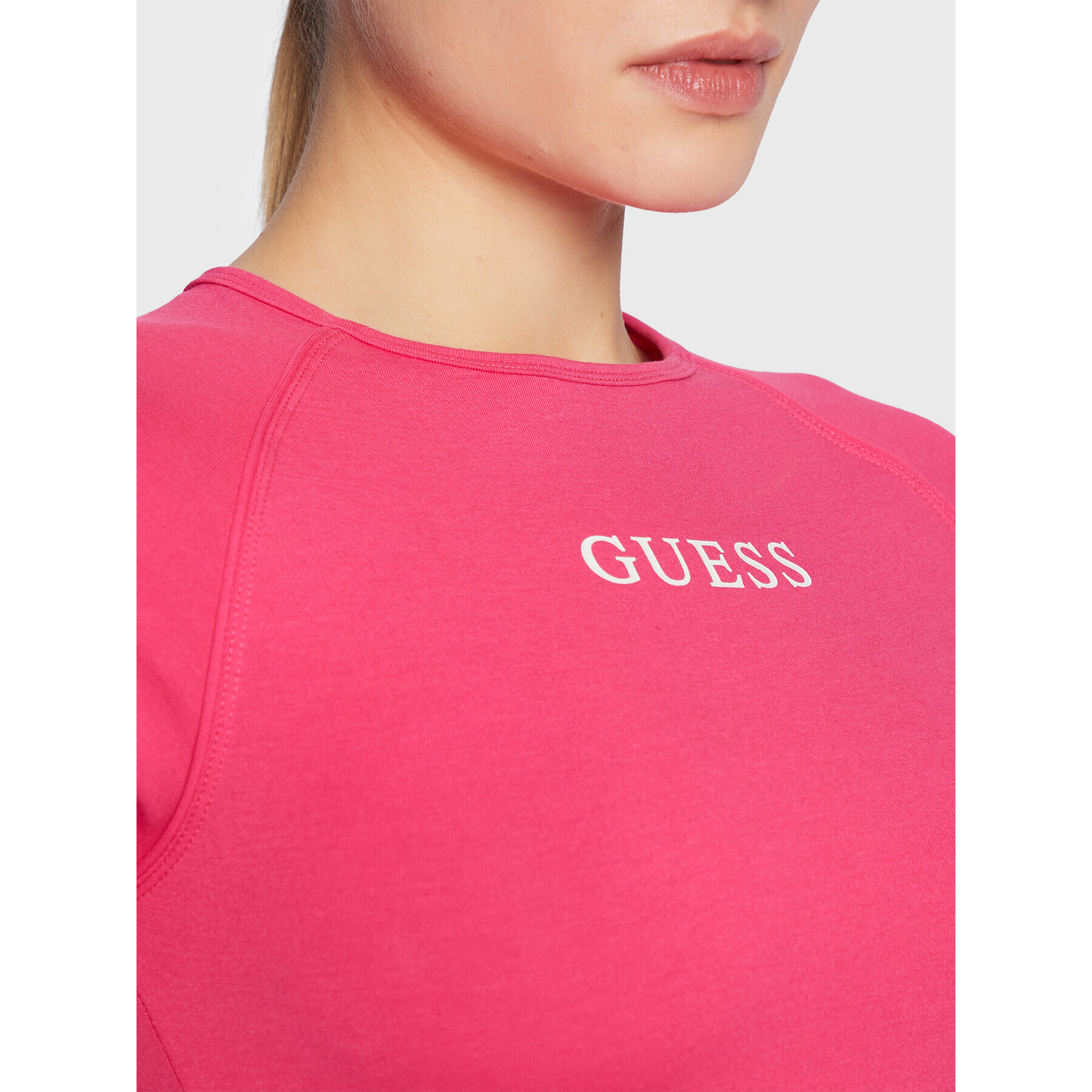 Guess T-Shirt Aline V3RP16 KABR0 Růžová Regular Fit - Pepit.cz