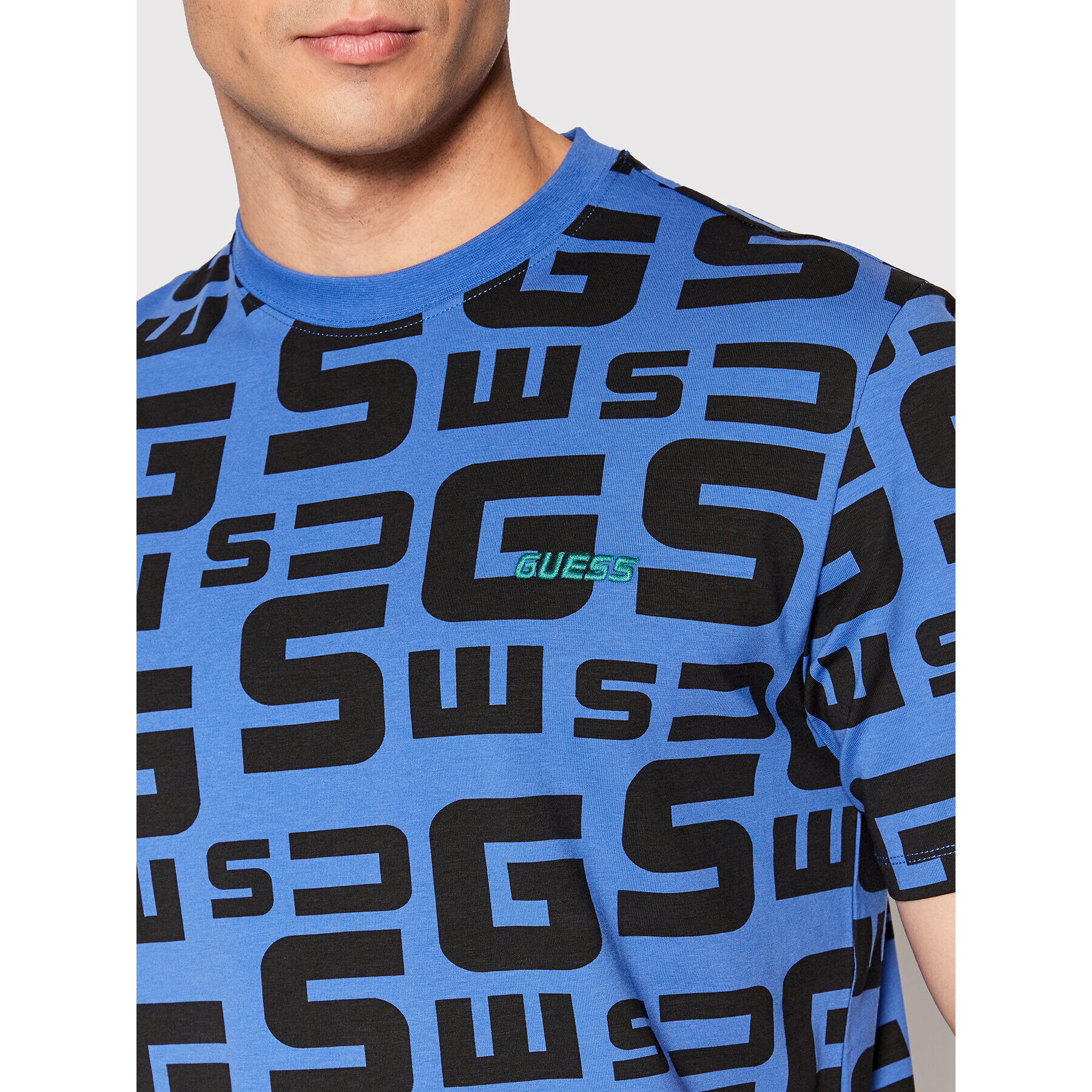 Guess T-Shirt All Over Logo Z2YI08 J1311 Modrá Regular Fit - Pepit.cz