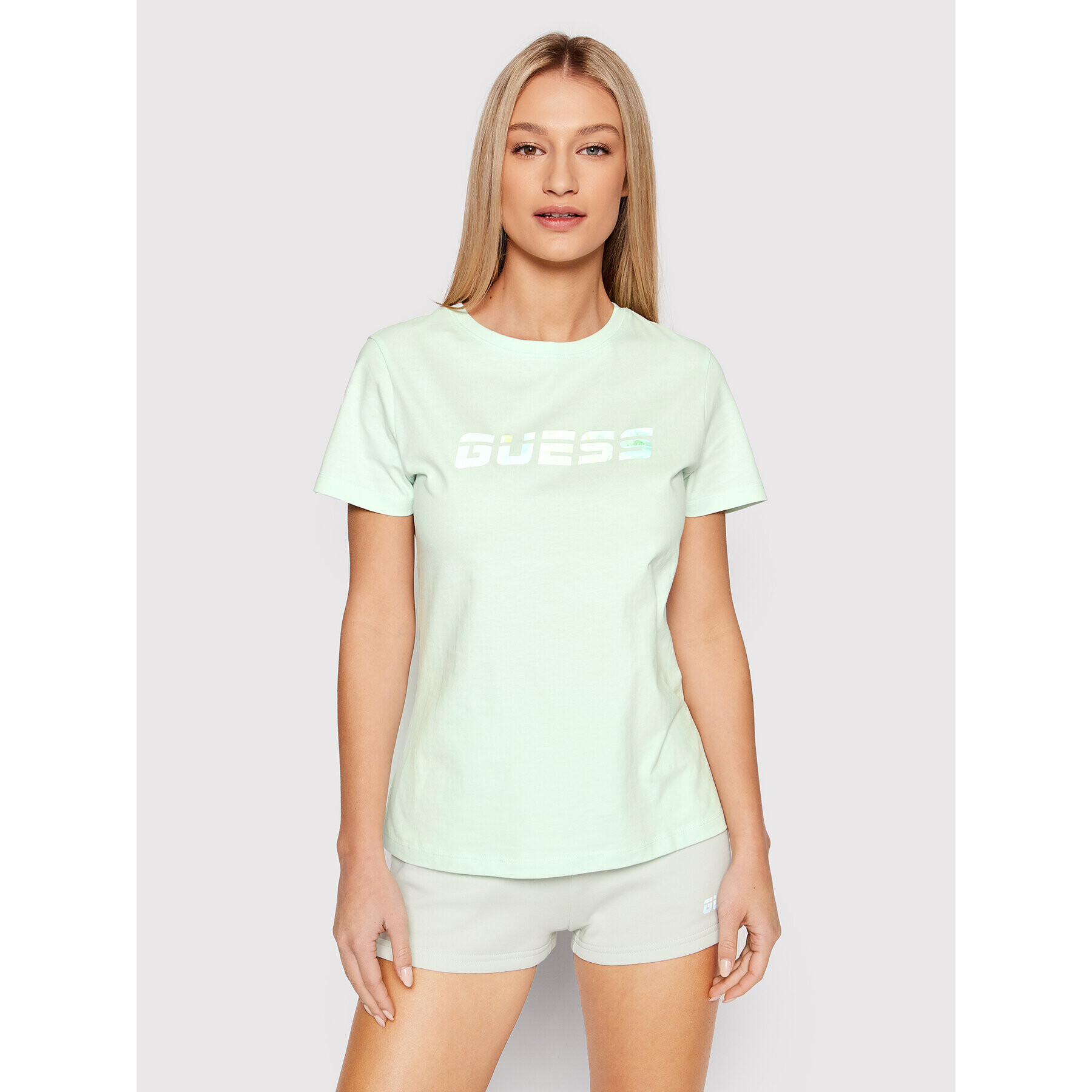 Guess T-Shirt Bessie V2GI07 I3Z11 Zelená Regular Fit - Pepit.cz