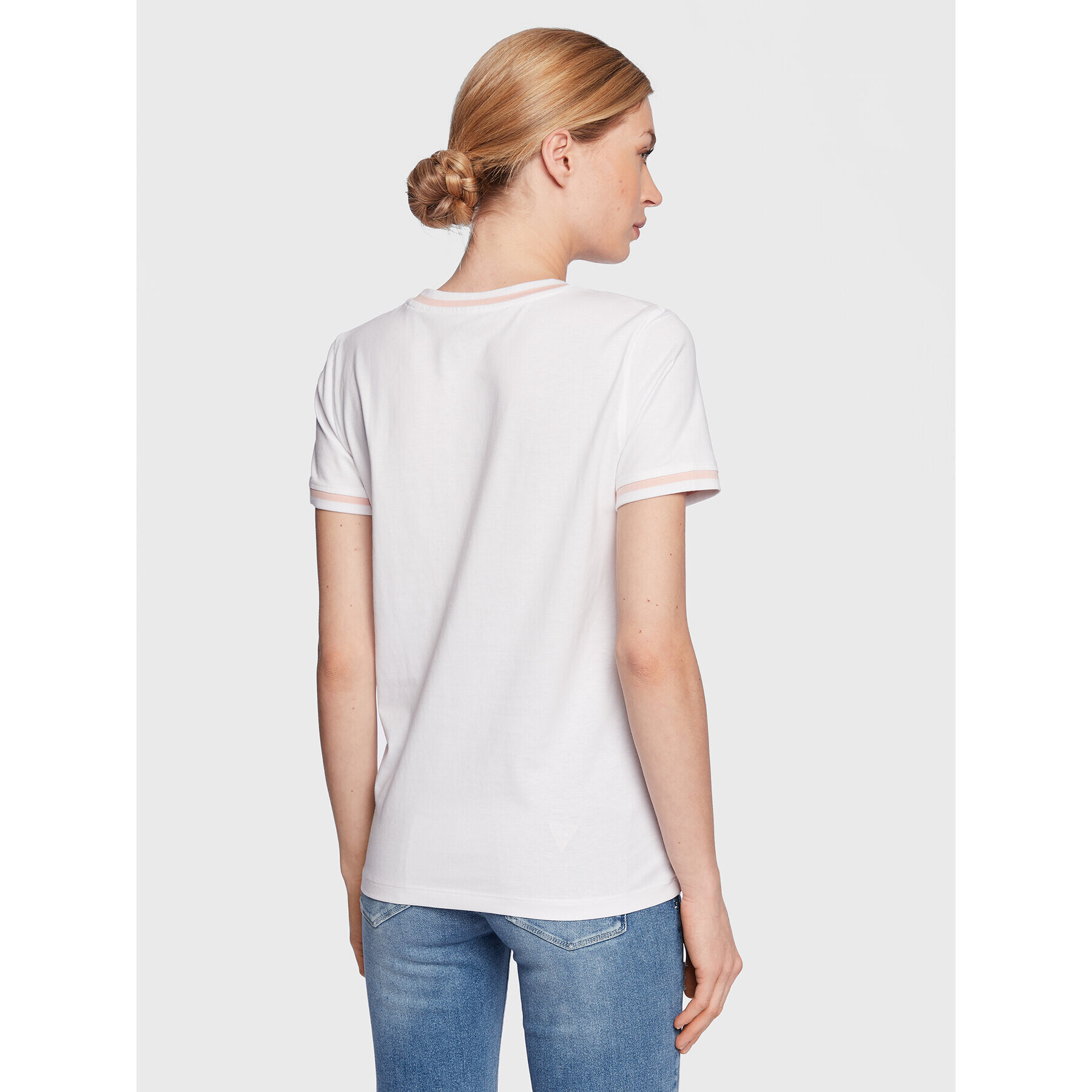 Guess T-Shirt Camila W3RI31 I3Z11 Bílá Regular Fit - Pepit.cz