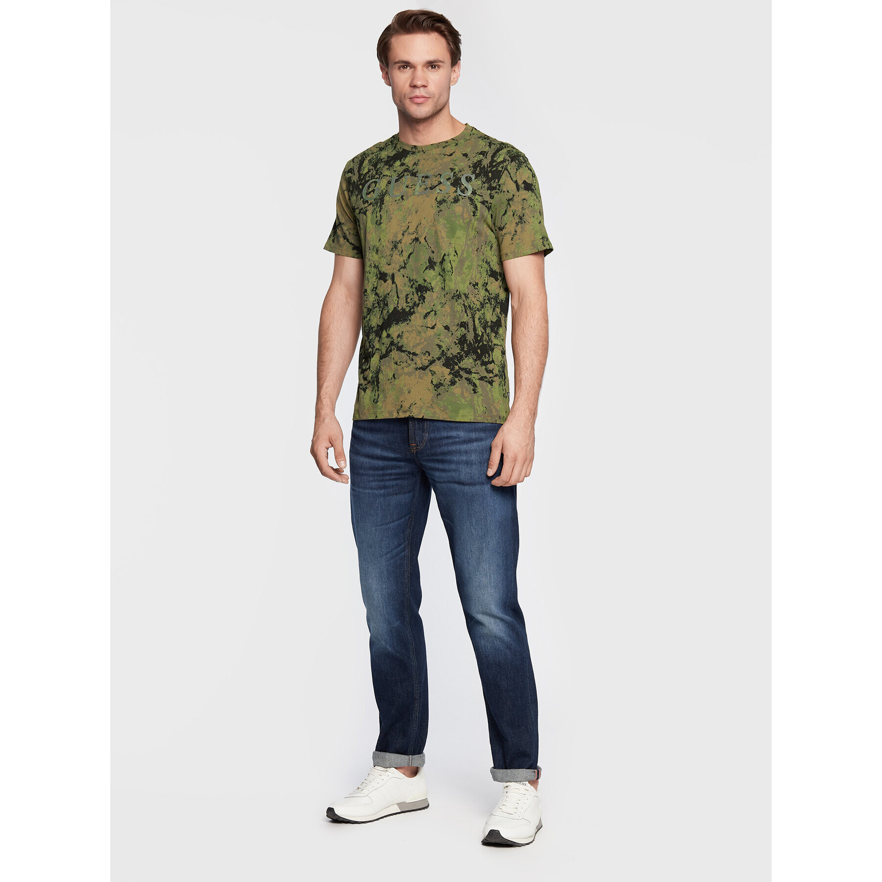 Guess T-Shirt Camo M2BI66 K9RM4 Zelená Regular Fit - Pepit.cz