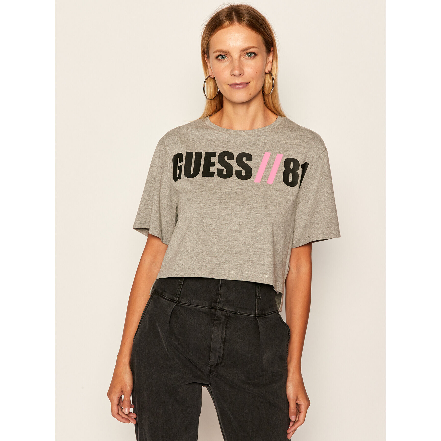 Guess T-Shirt Clarissa W0YI91 K8FQ0 Šedá Regular Fit - Pepit.cz