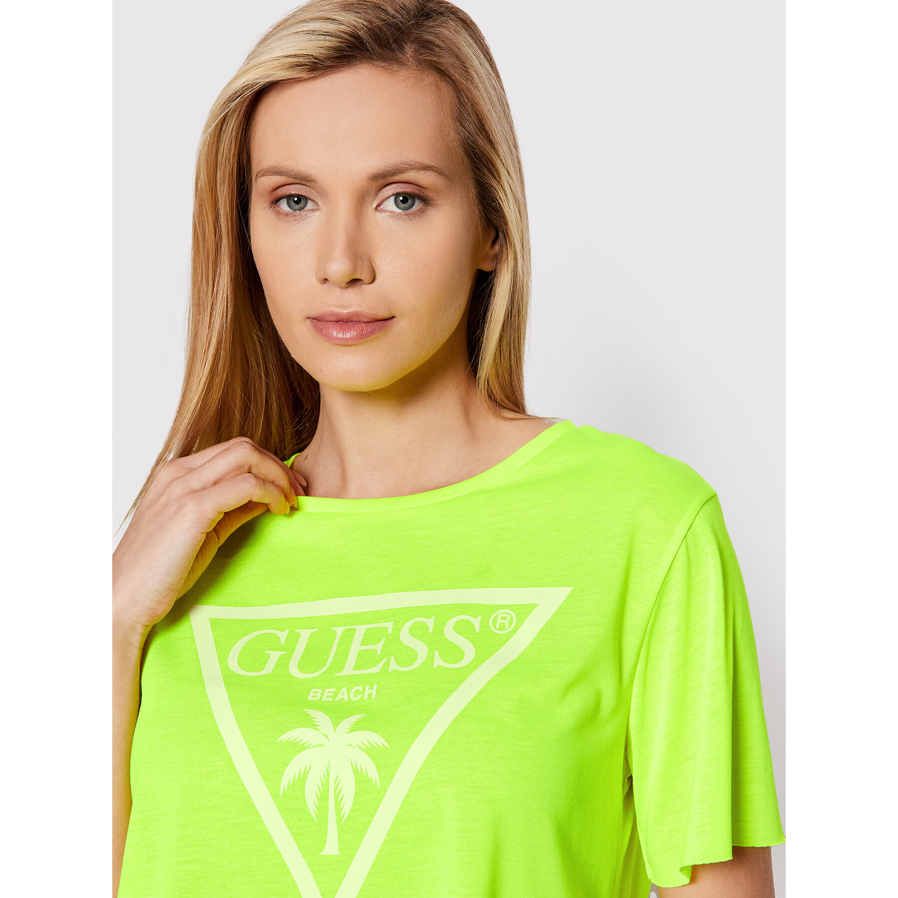 Guess T-Shirt E02I01 KB9I0 Zelená Regular Fit - Pepit.cz