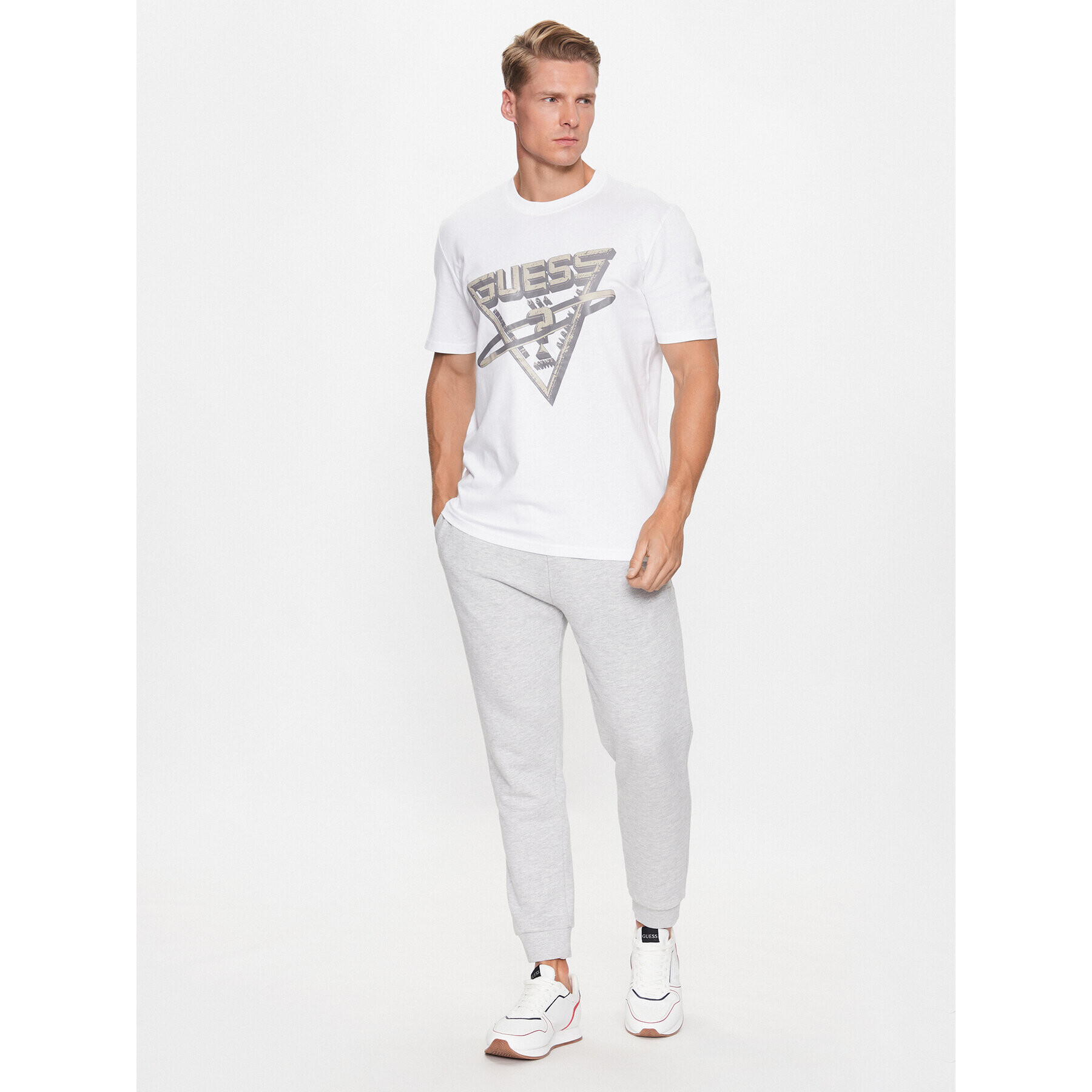 Guess T-Shirt Esmund Z3YI09 I3Z14 Bílá Regular Fit - Pepit.cz