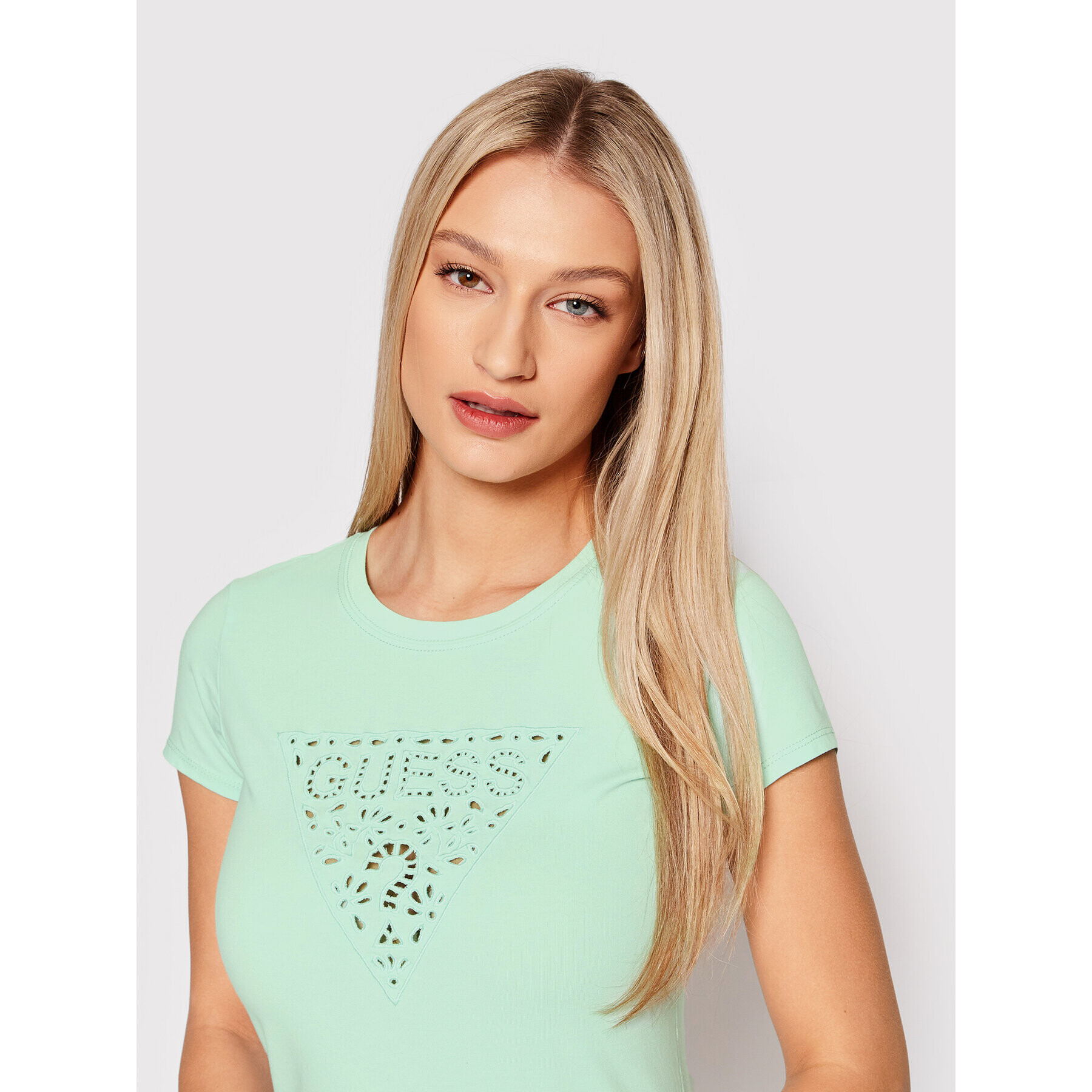 Guess T-Shirt Eyelet W2GI31 KA0Q1 Zelená Regular Fit - Pepit.cz