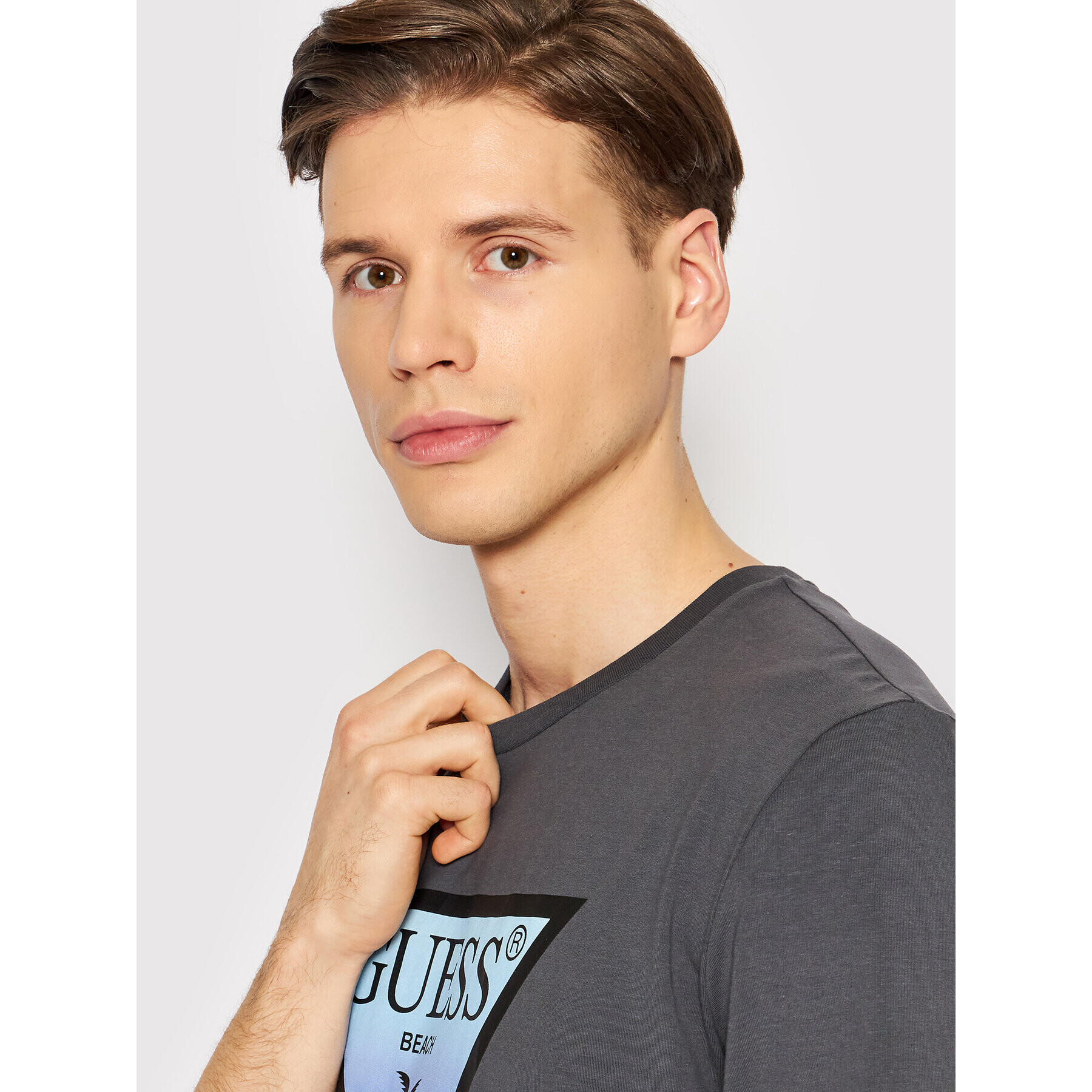 Guess T-Shirt F2GI00 J1311 Šedá Slim Fit - Pepit.cz