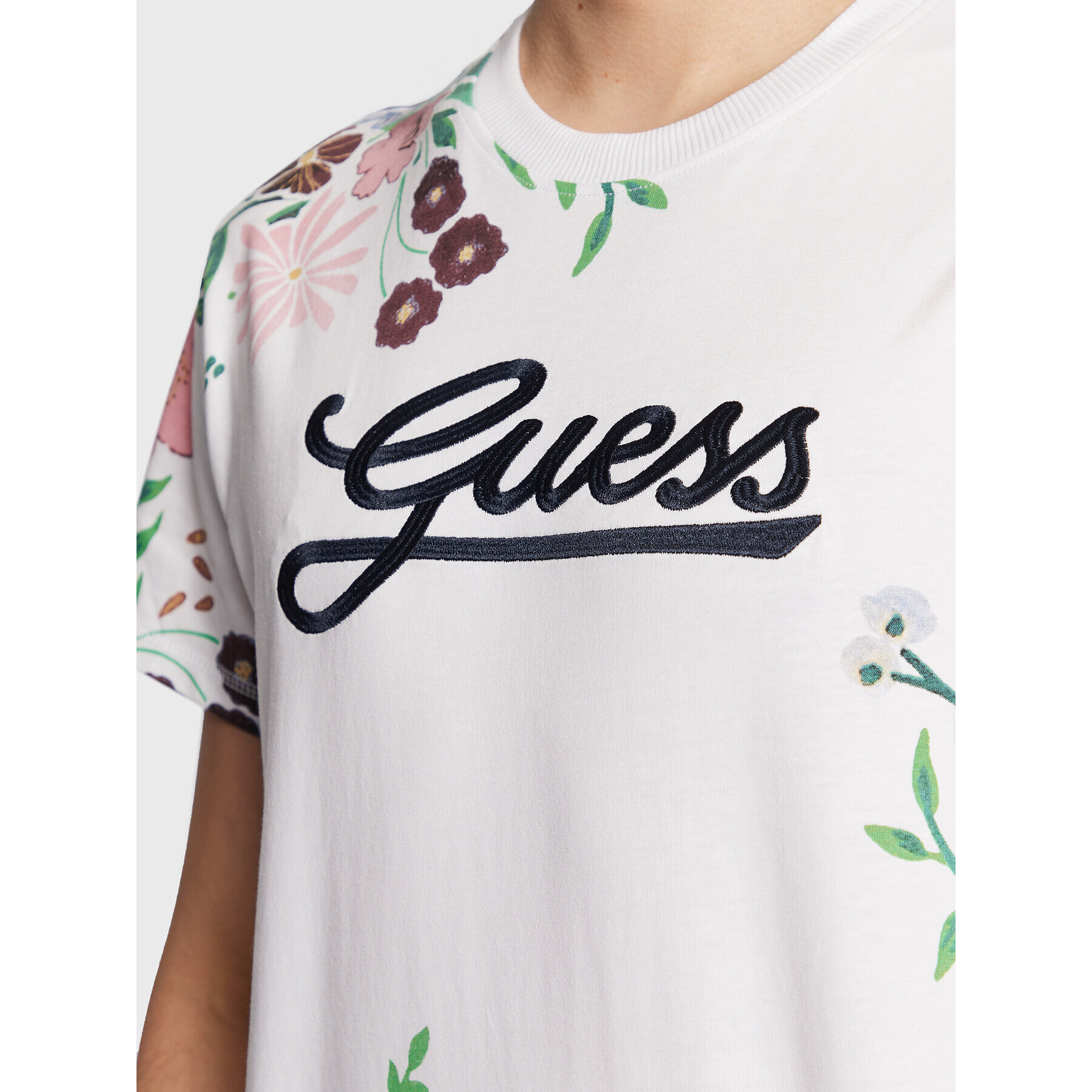 Guess T-Shirt Flower Script M3GI07 K8FQ4 Bílá Regular Fit - Pepit.cz