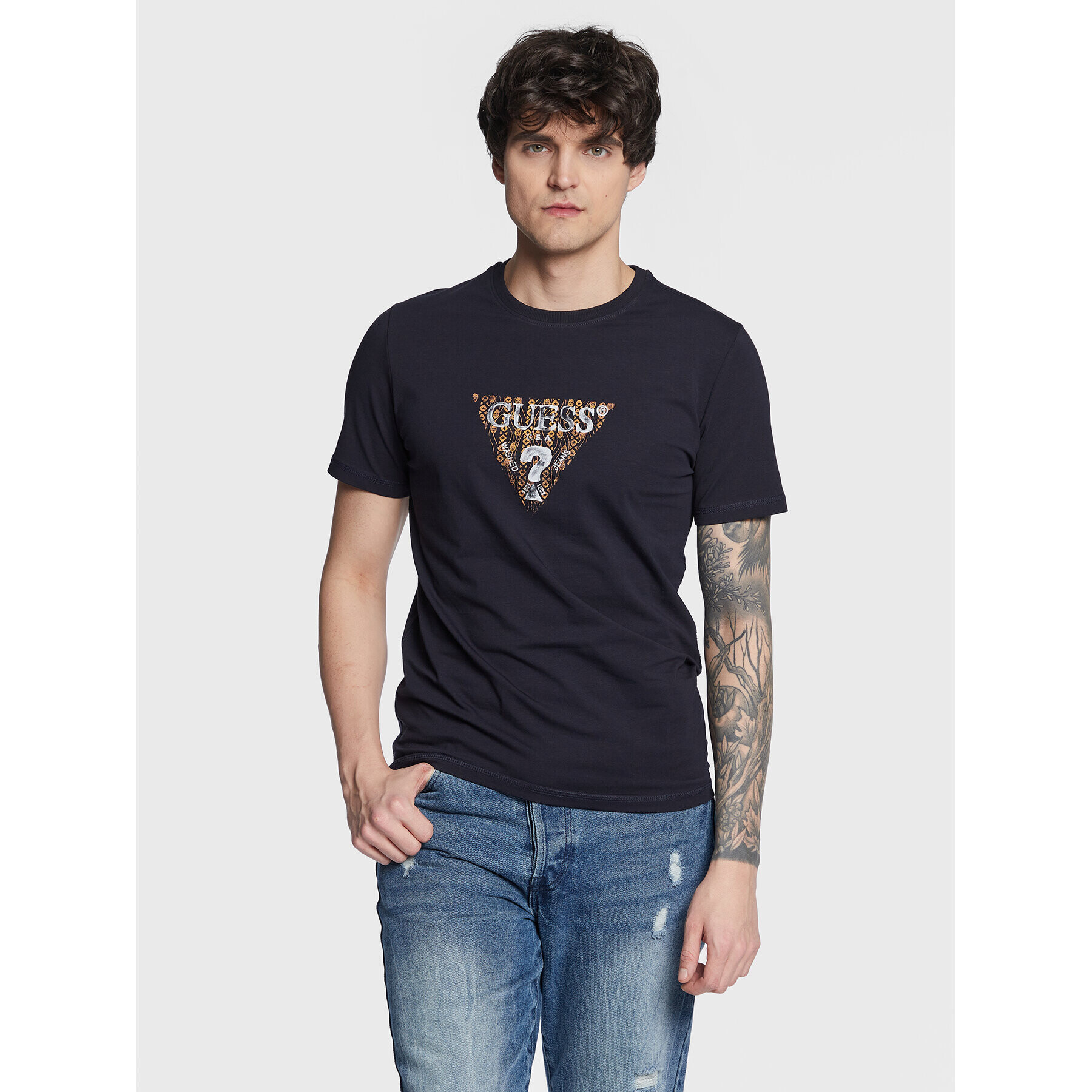 Guess T-Shirt Geo Triangle M3GI23 J1314 Tmavomodrá Slim Fit - Pepit.cz