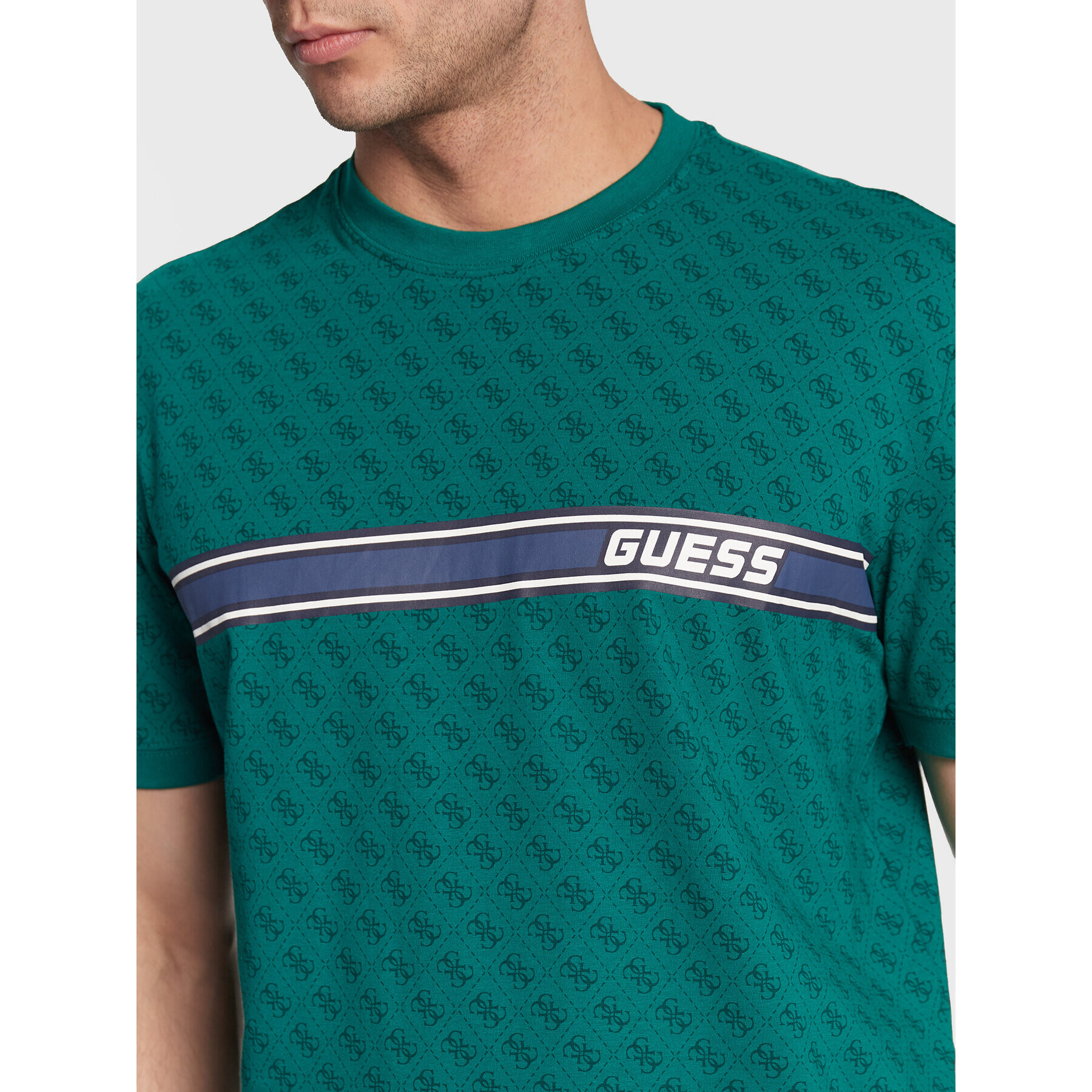 Guess T-Shirt Jamey Z2BI09 J1314 Zelená Regular Fit - Pepit.cz