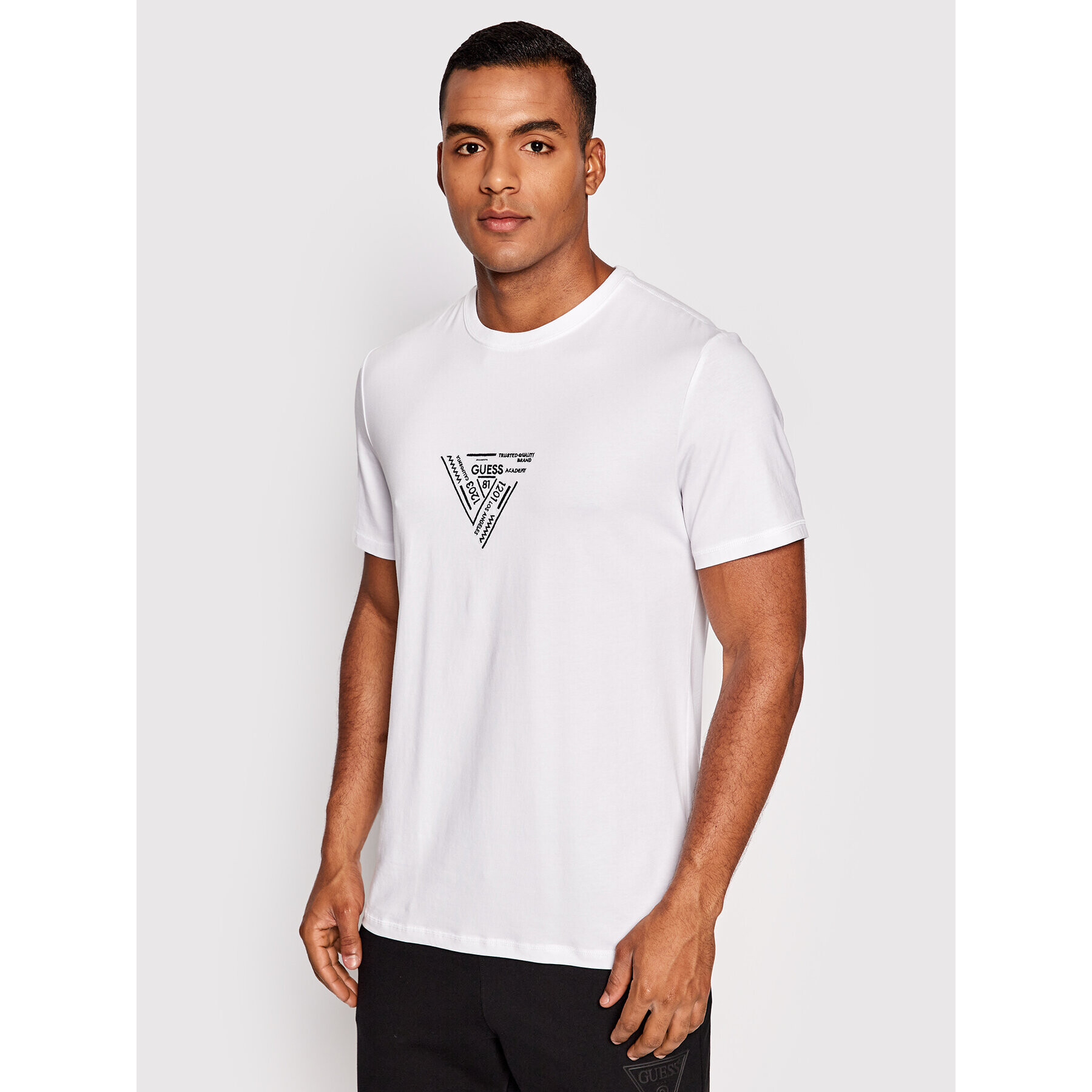 Guess T-Shirt Jimmy M2YI30 J1311 Bílá Slim Fit - Pepit.cz