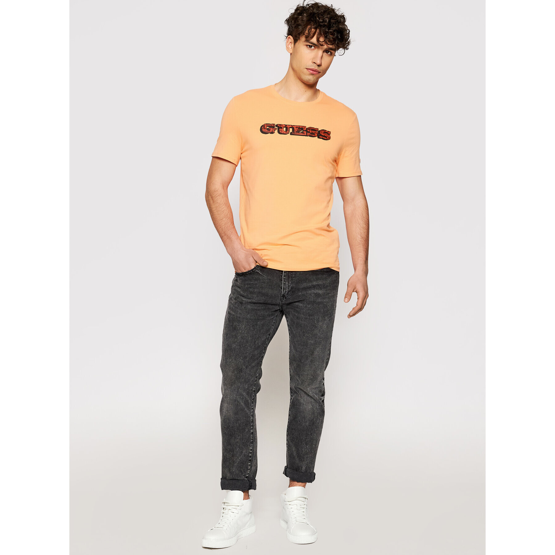 Guess T-Shirt M1RI82 J1311 Oranžová Slim Fit - Pepit.cz