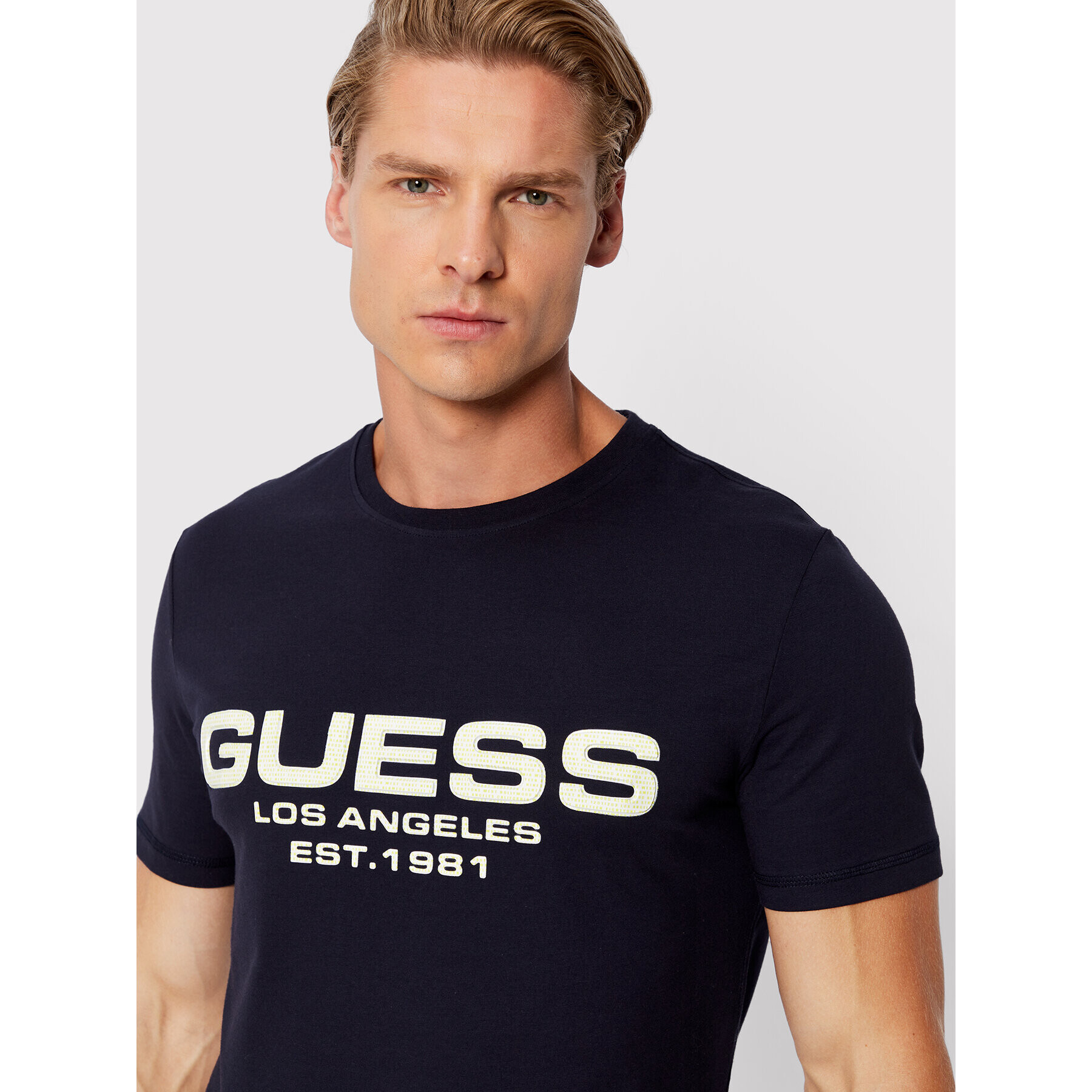 Guess T-Shirt M2BI25 J1314 Tmavomodrá Regular Fit - Pepit.cz