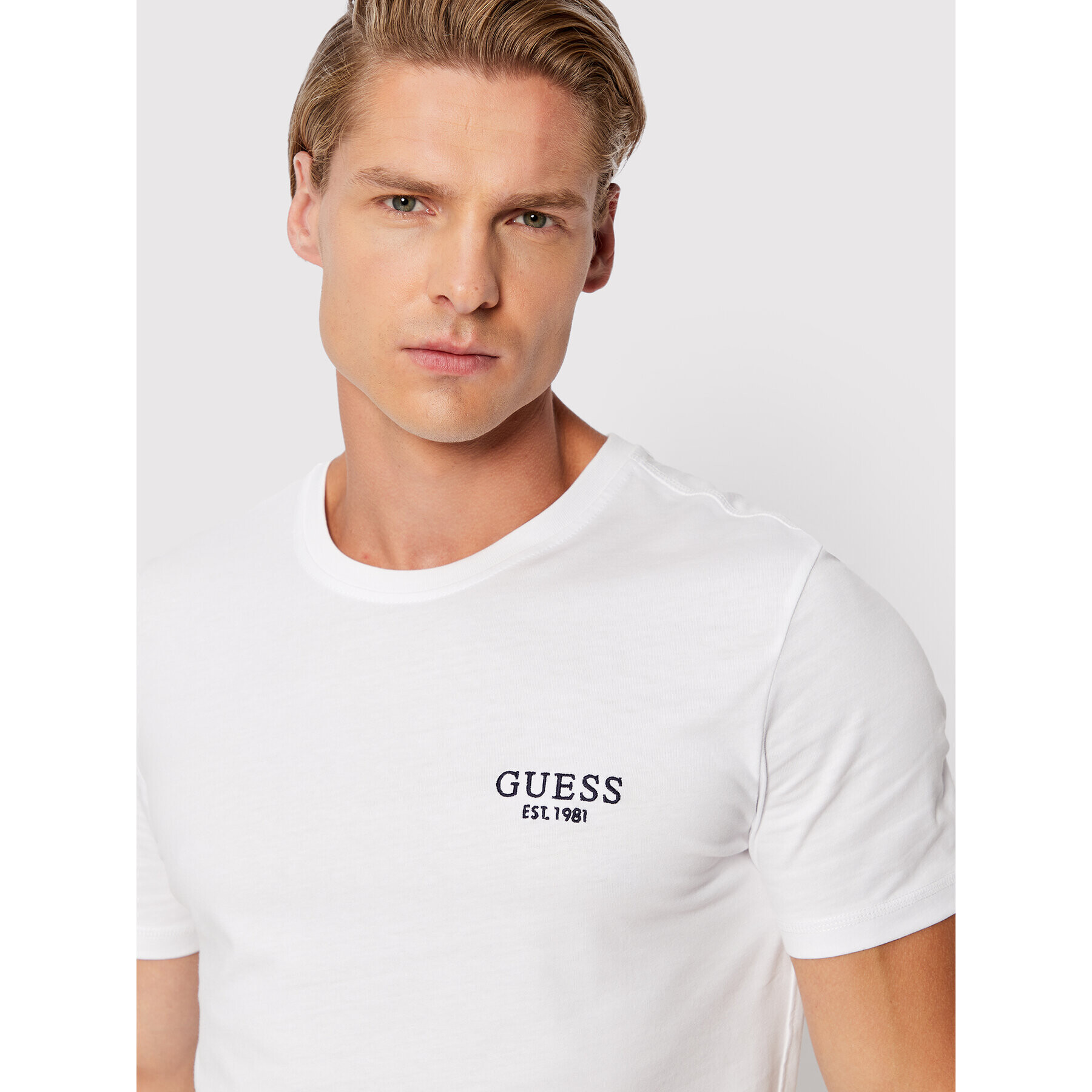 Guess T-Shirt M2BI59 I3Z14 Bílá Slim Fit - Pepit.cz