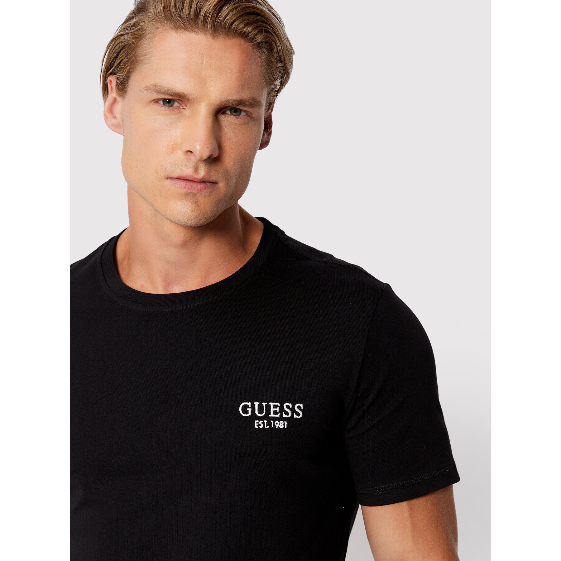 Guess T-Shirt M2BI59 I3Z14 Černá Slim Fit - Pepit.cz