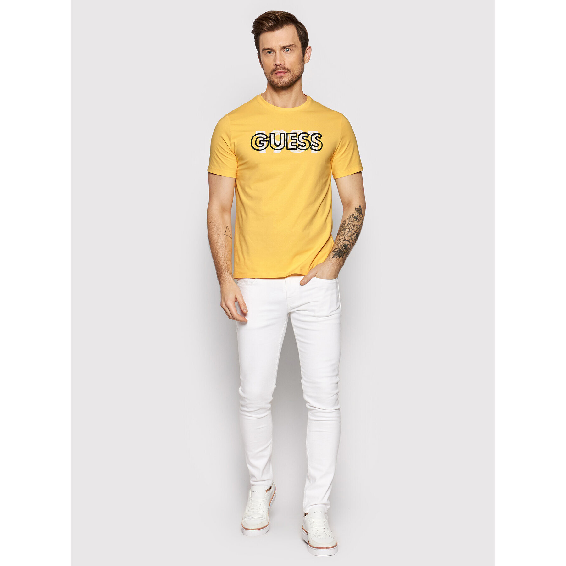 Guess T-Shirt M2GI09 J1311 Žlutá Slim Fit - Pepit.cz