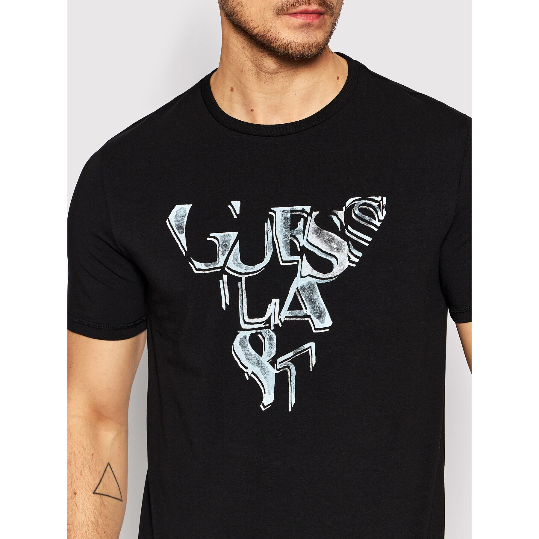 Guess T-Shirt M2GI22 J1311 Černá Slim Fit - Pepit.cz