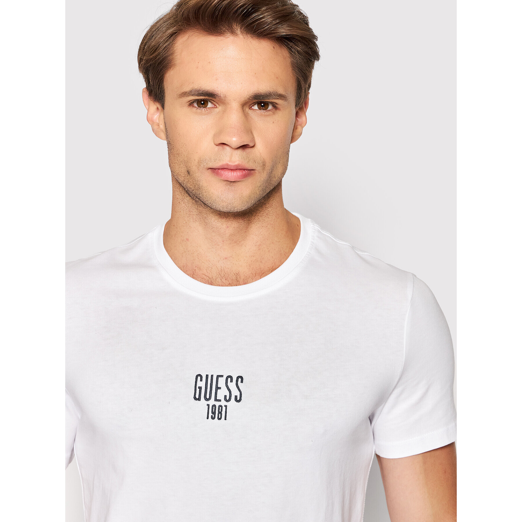 Guess T-Shirt M2YI18 I3Z11 Bílá Slim Fit - Pepit.cz