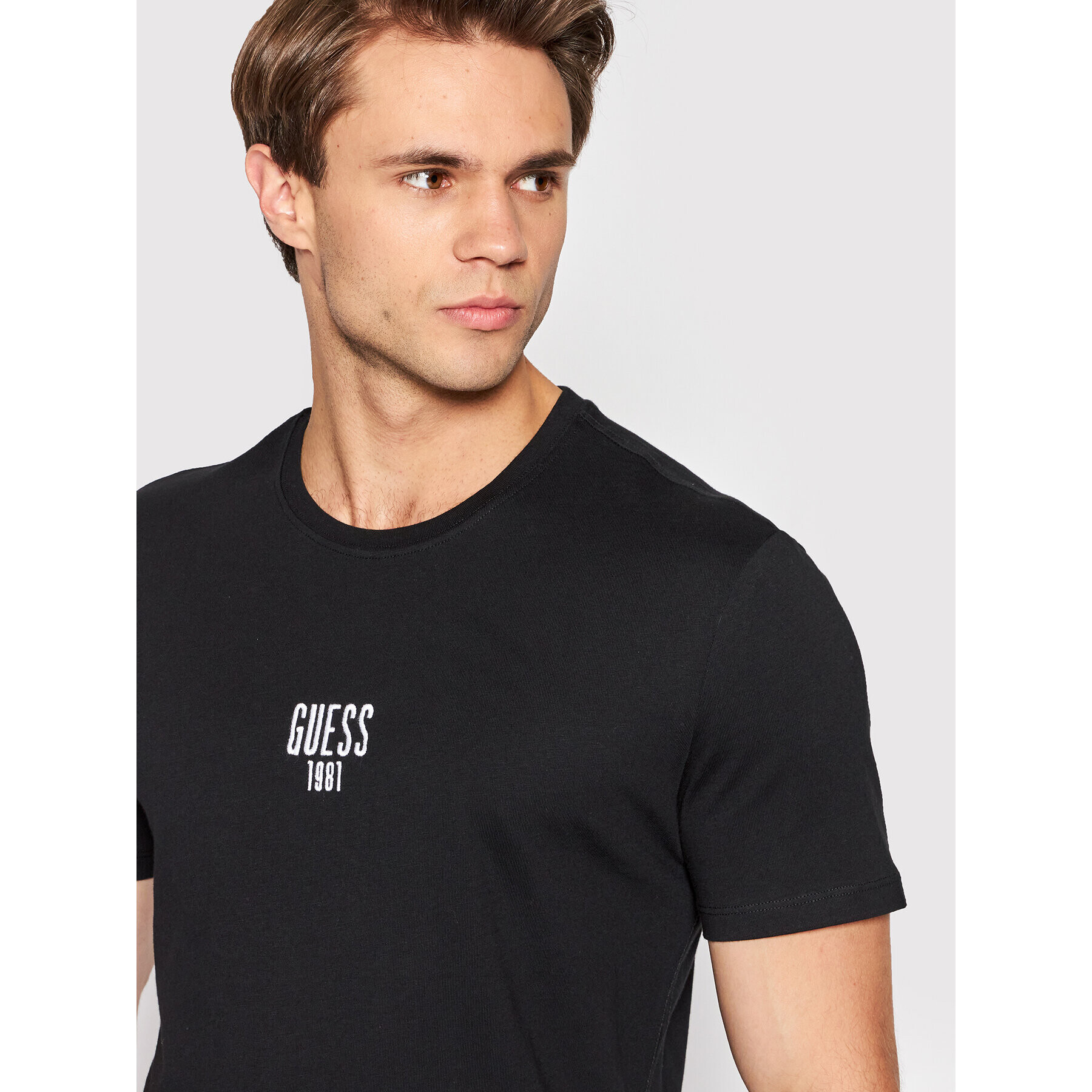 Guess T-Shirt M2YI18 I3Z11 Černá Slim Fit - Pepit.cz