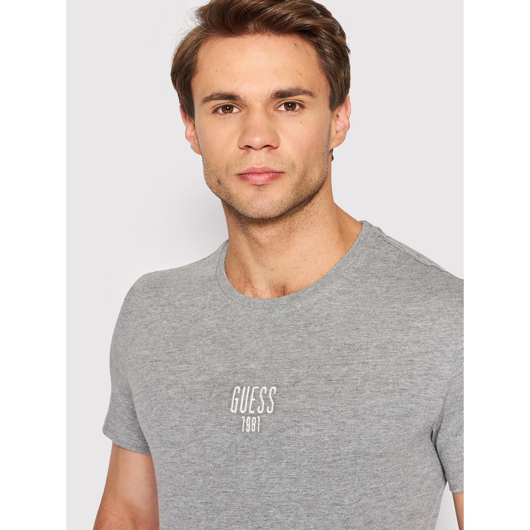 Guess T-Shirt M2YI18 I3Z11 Šedá Slim Fit - Pepit.cz